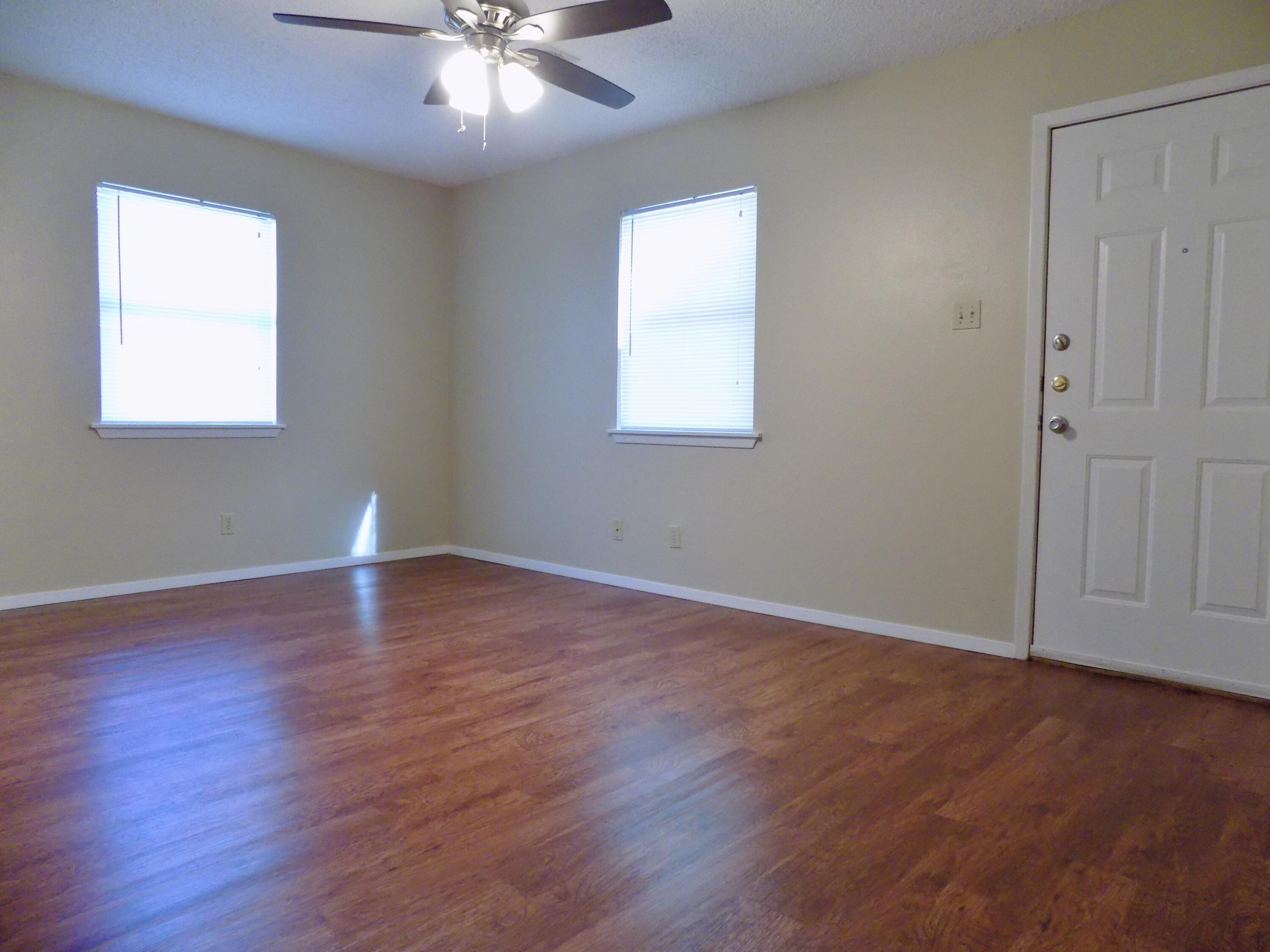 702 E Highland Boulevard Property Photo 3