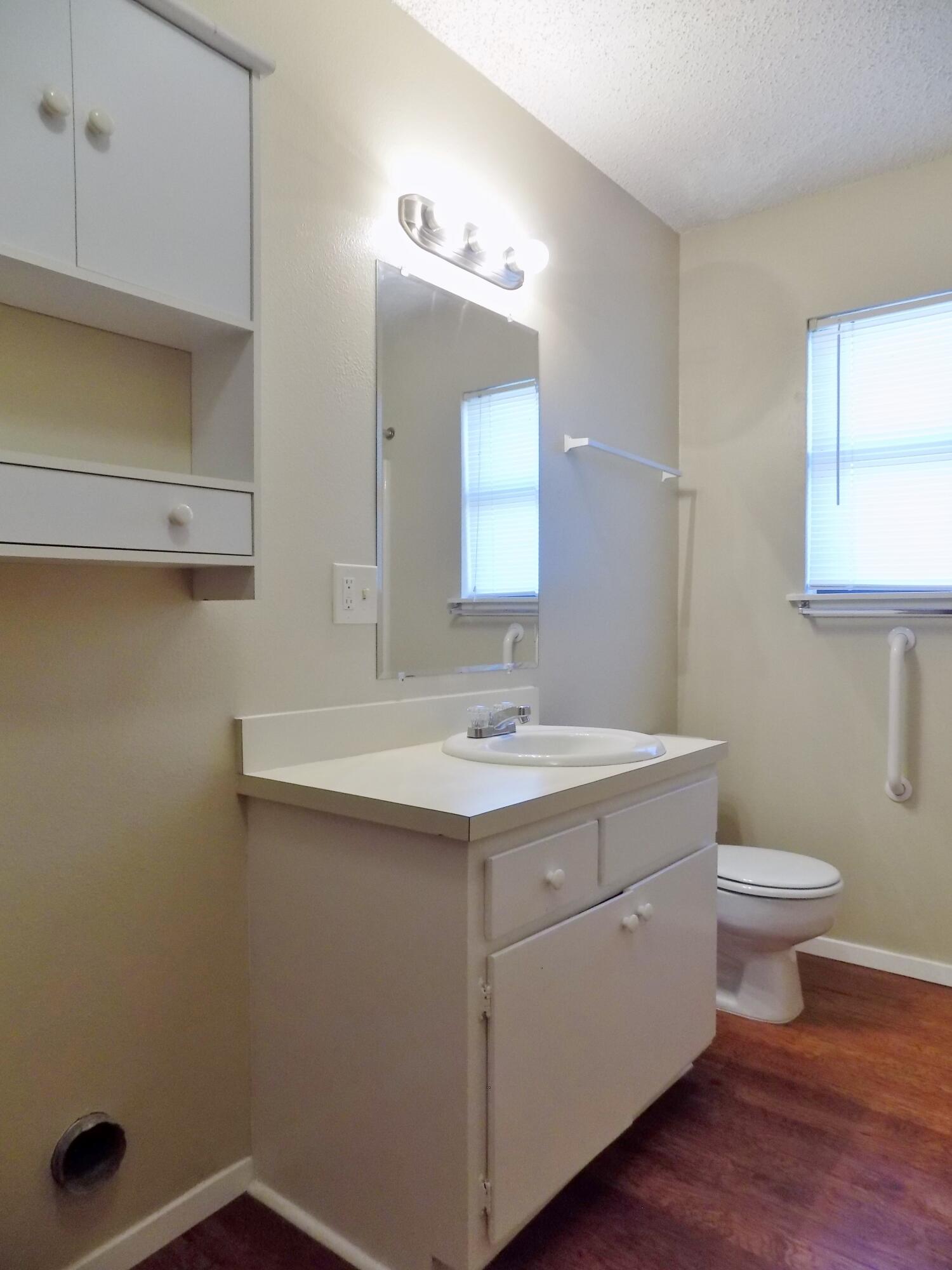 702 E Highland Boulevard Property Photo 11
