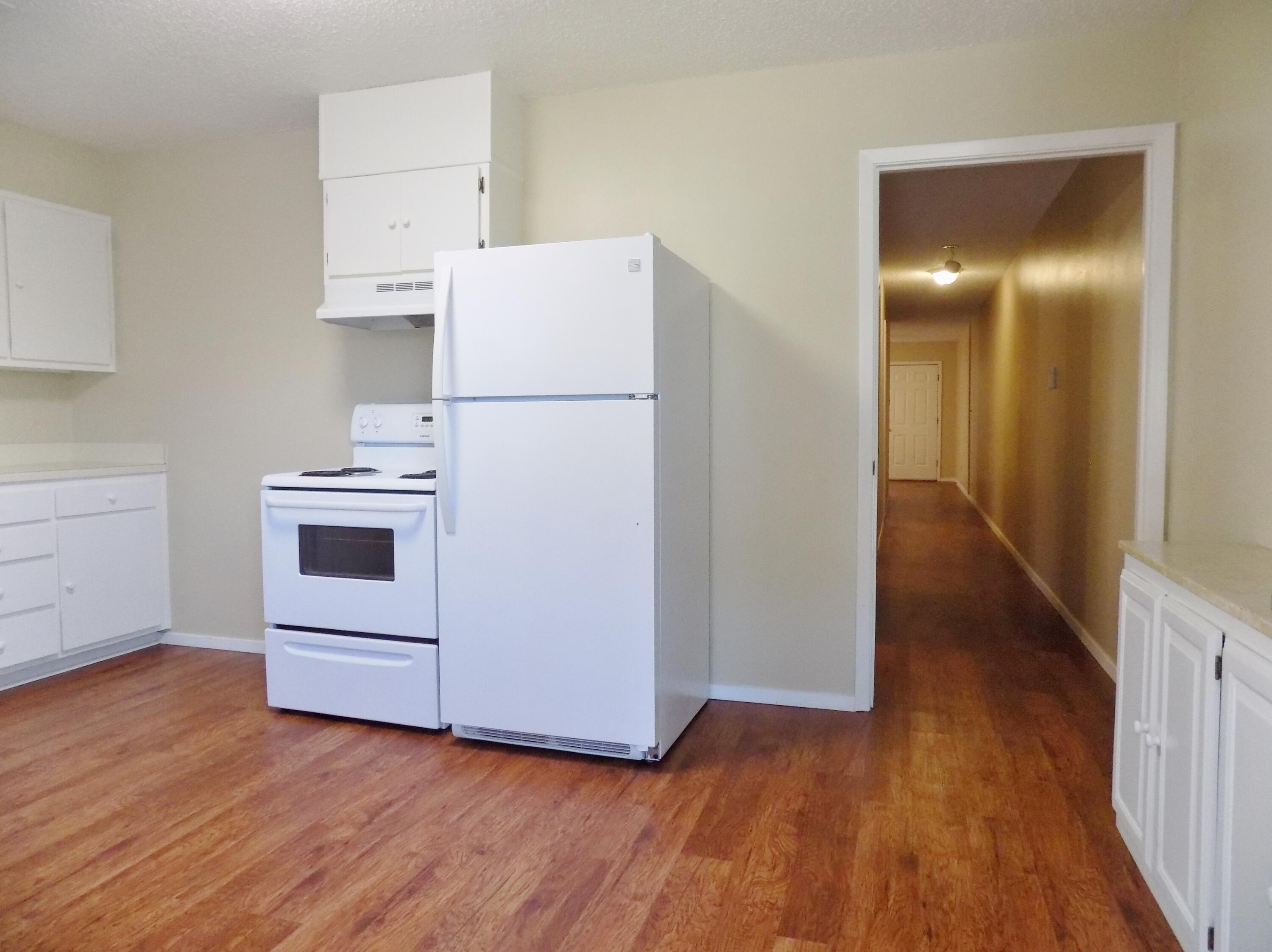 702 E Highland Boulevard Property Photo 14