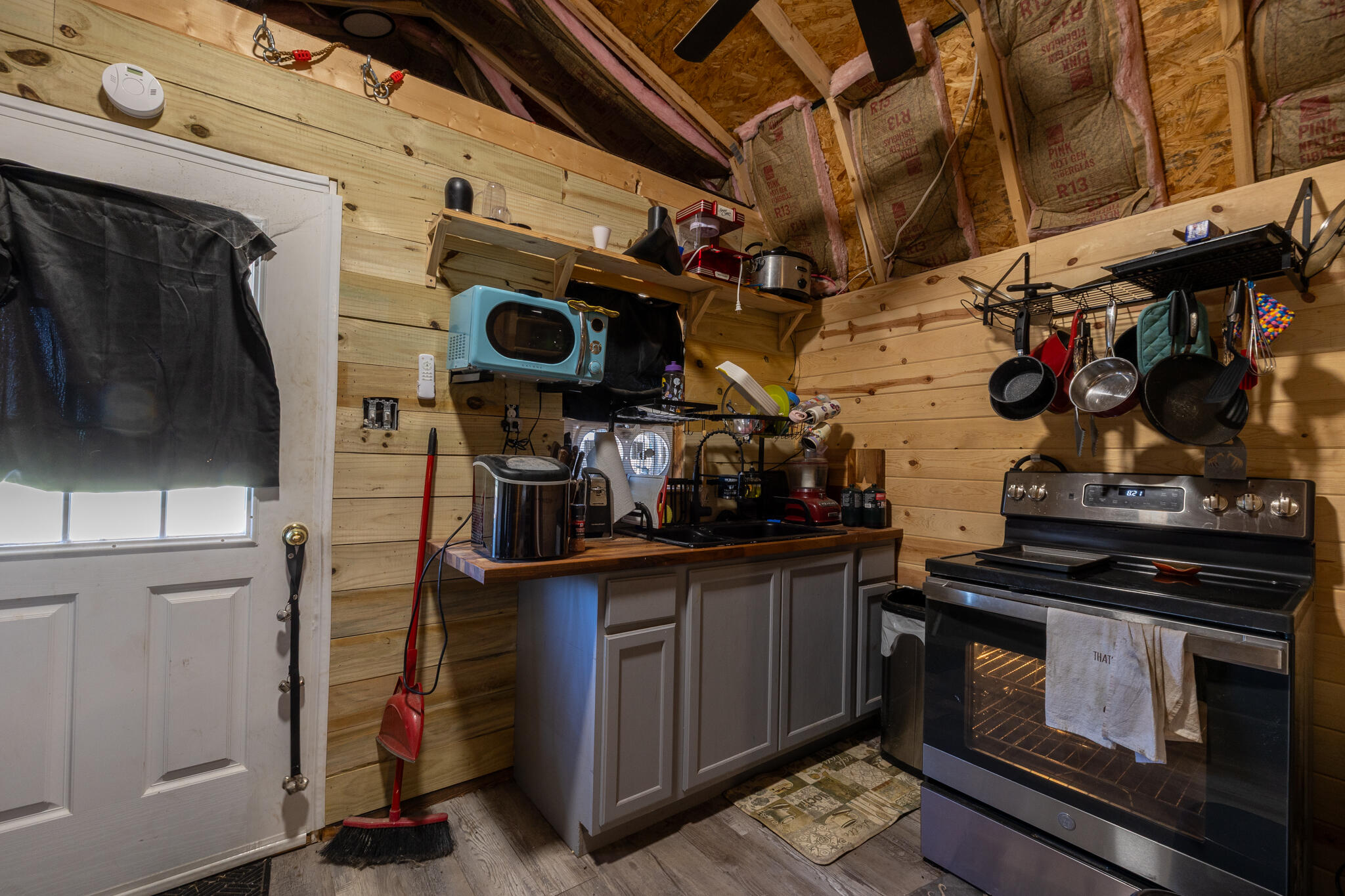 180 Milkweed Court Property Photo 6