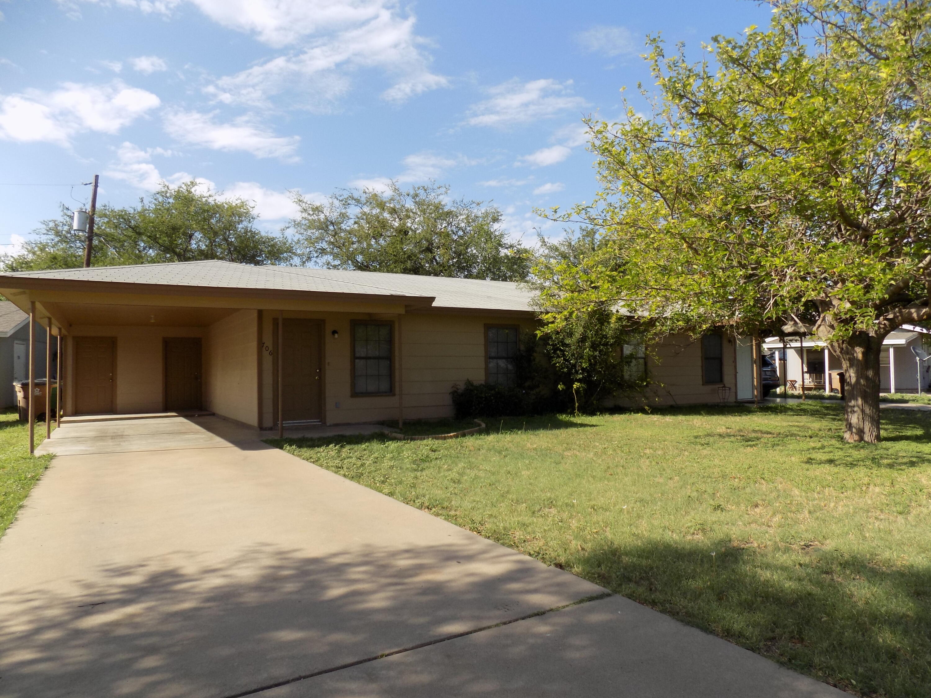 706 E Highland Boulevard Property Photo 1