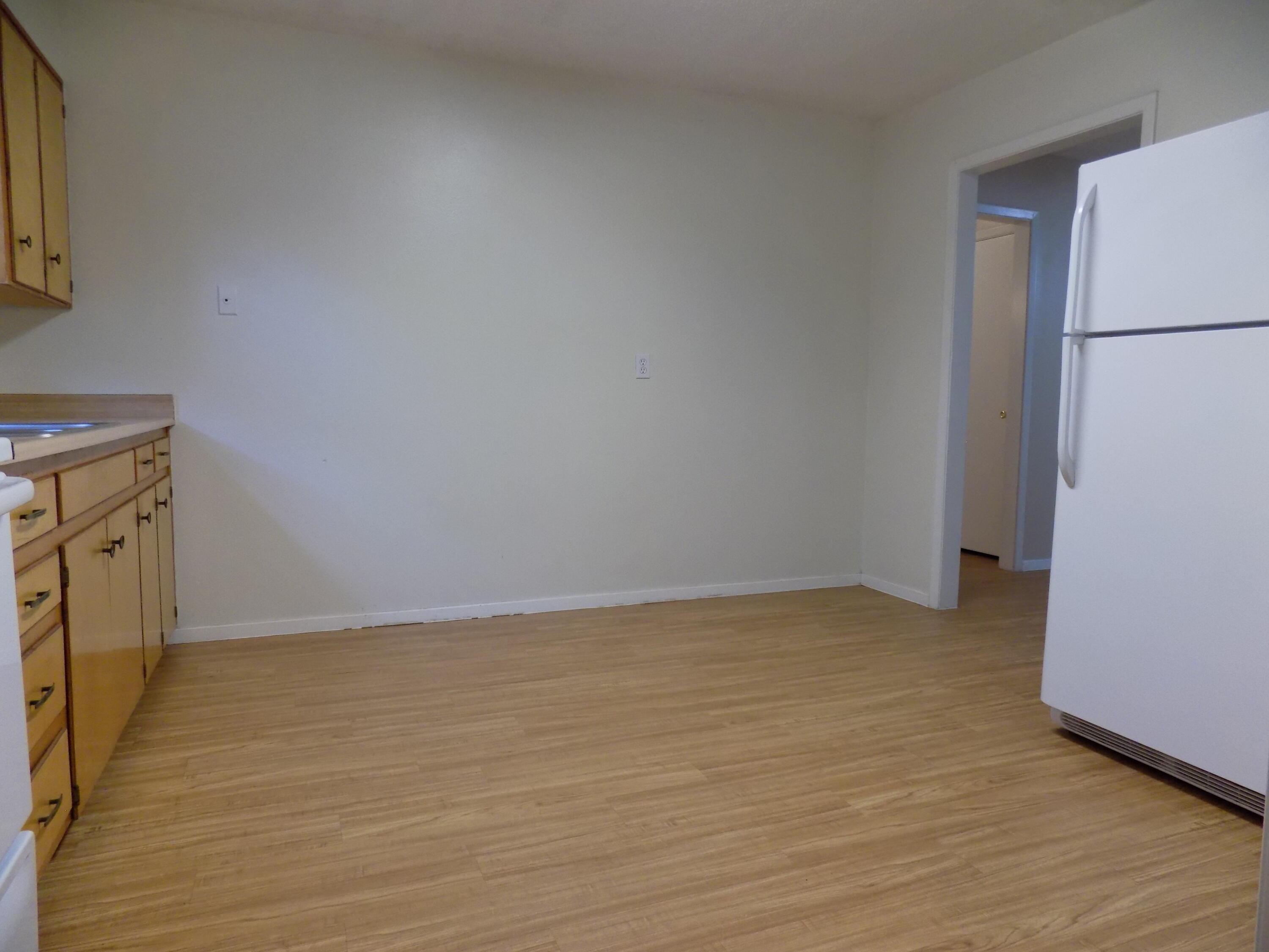706 E Highland Boulevard Property Photo 5