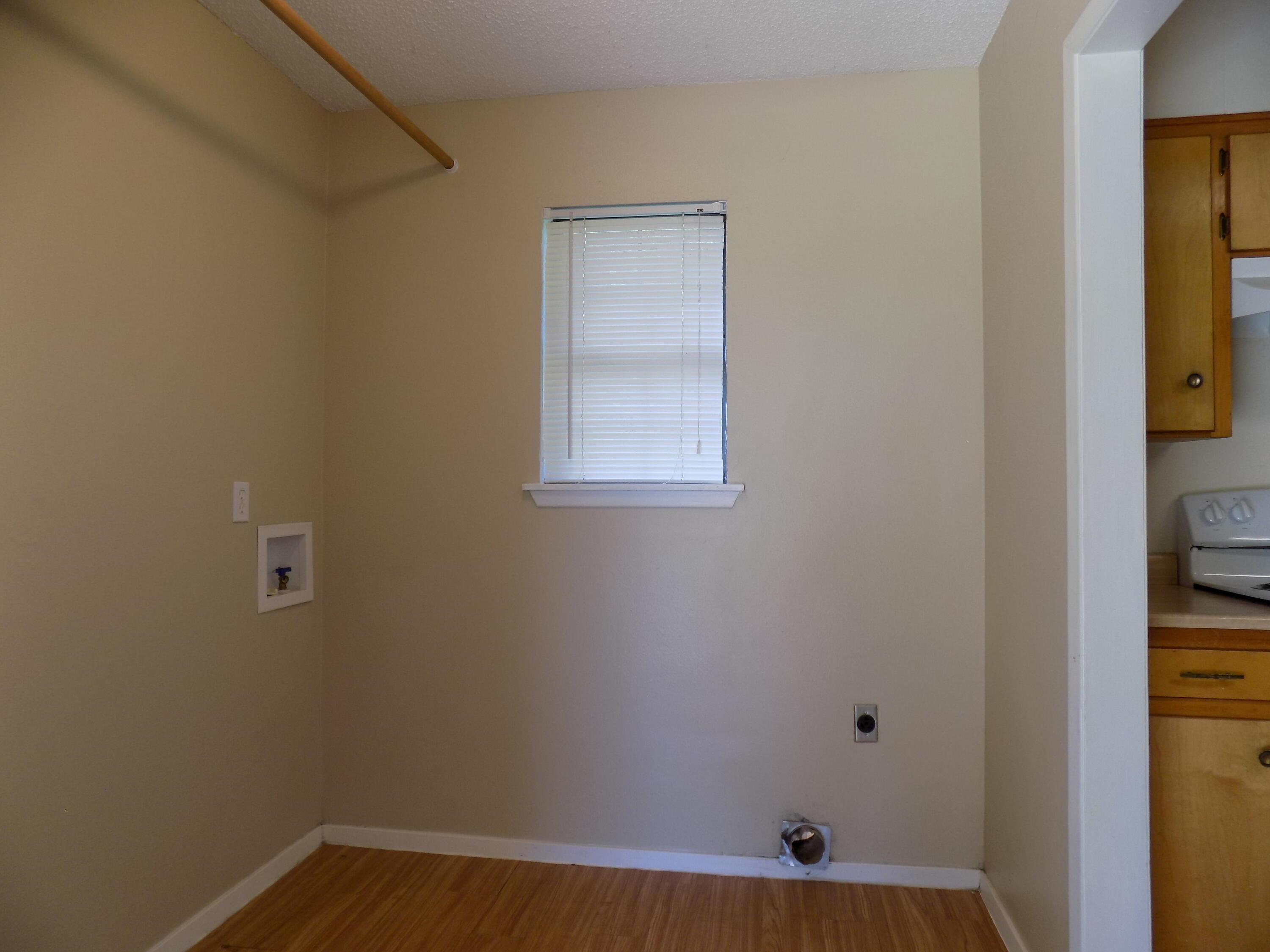 706 E Highland Boulevard Property Photo 7