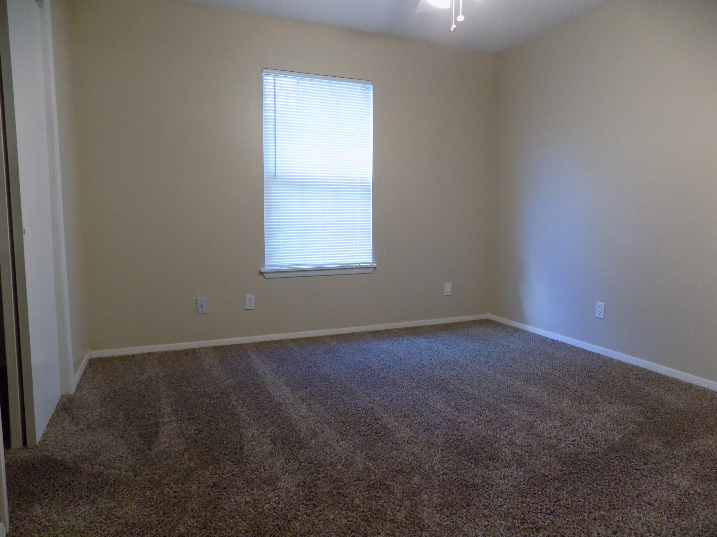 706 E Highland Boulevard Property Photo 9