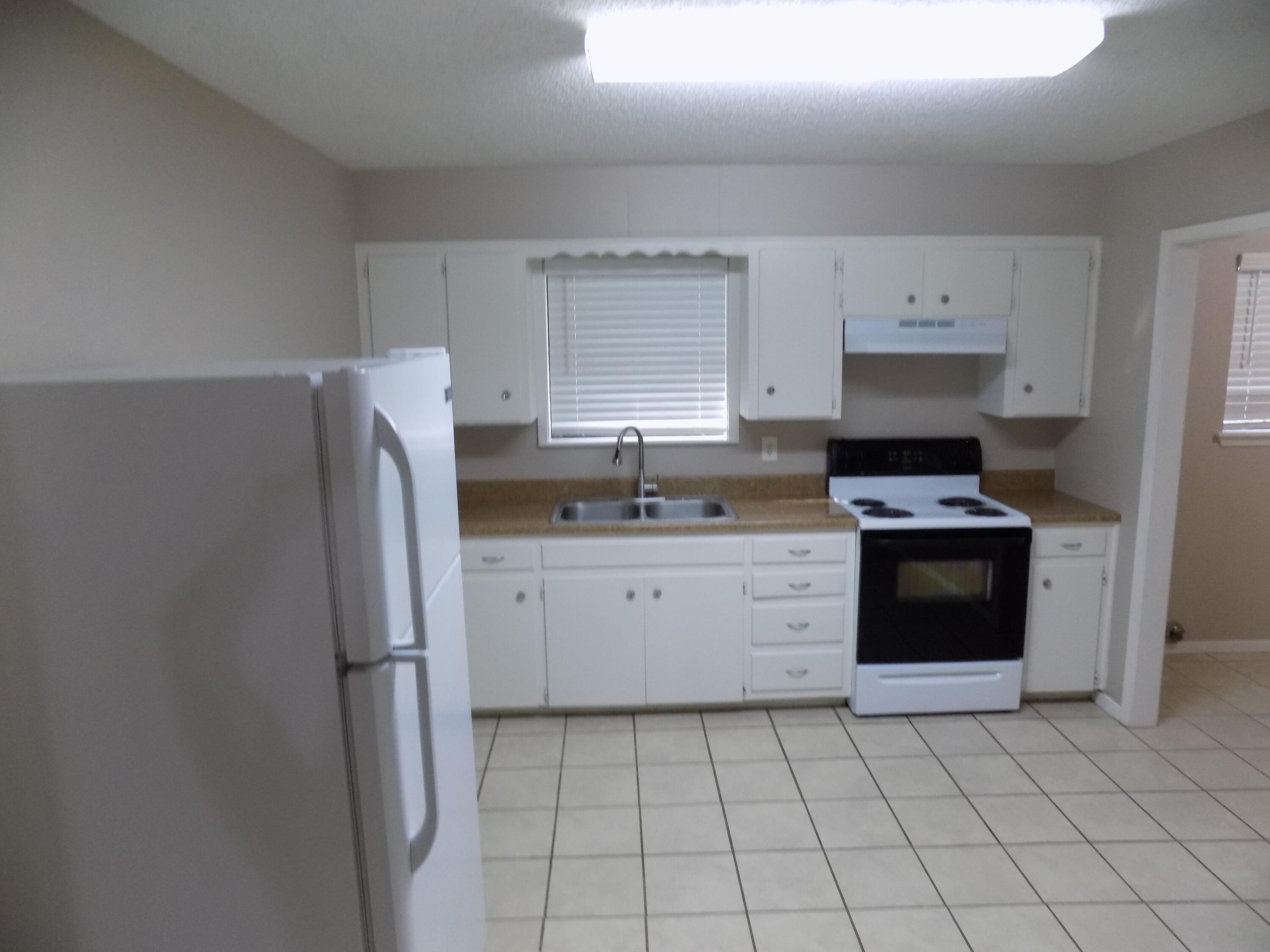706 E Highland Boulevard Property Photo 15
