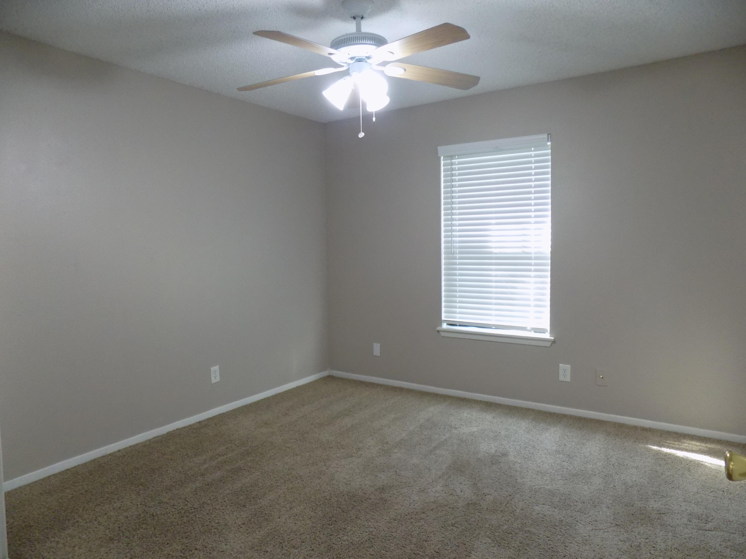 706 E Highland Boulevard Property Photo 20