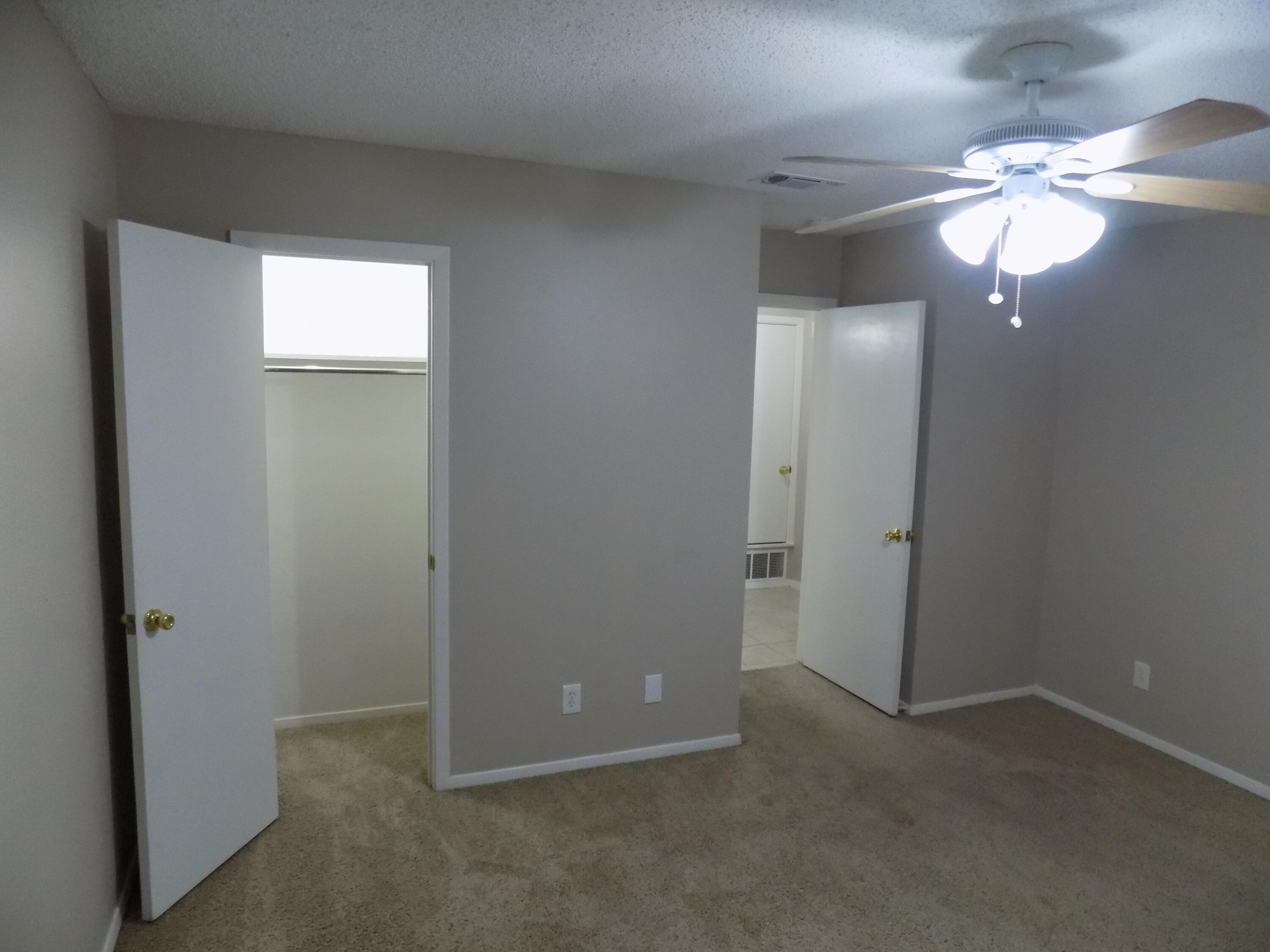 706 E Highland Boulevard Property Photo 22