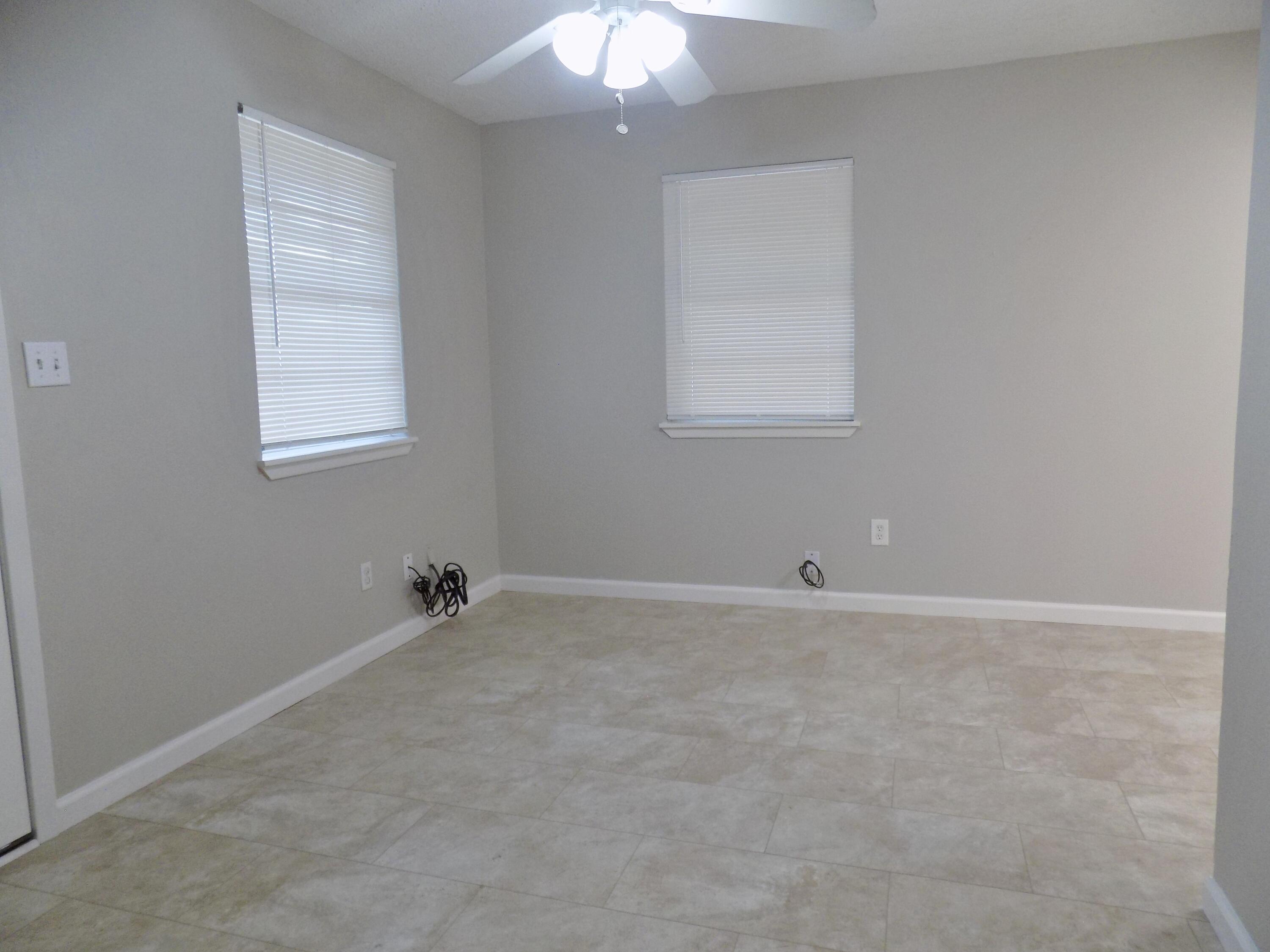 712 E Highland Boulevard Property Photo 2