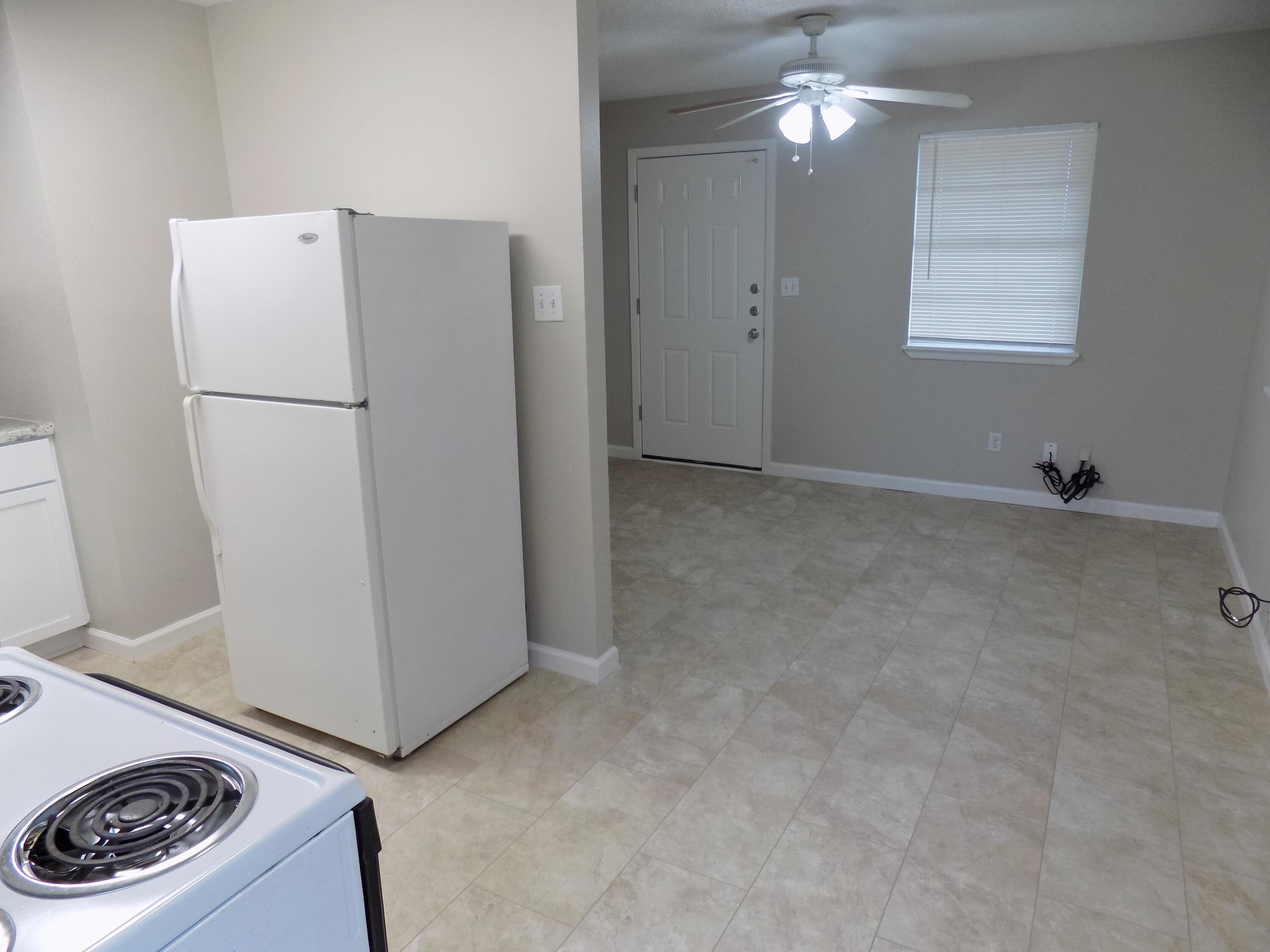 712 E Highland Boulevard Property Photo 5