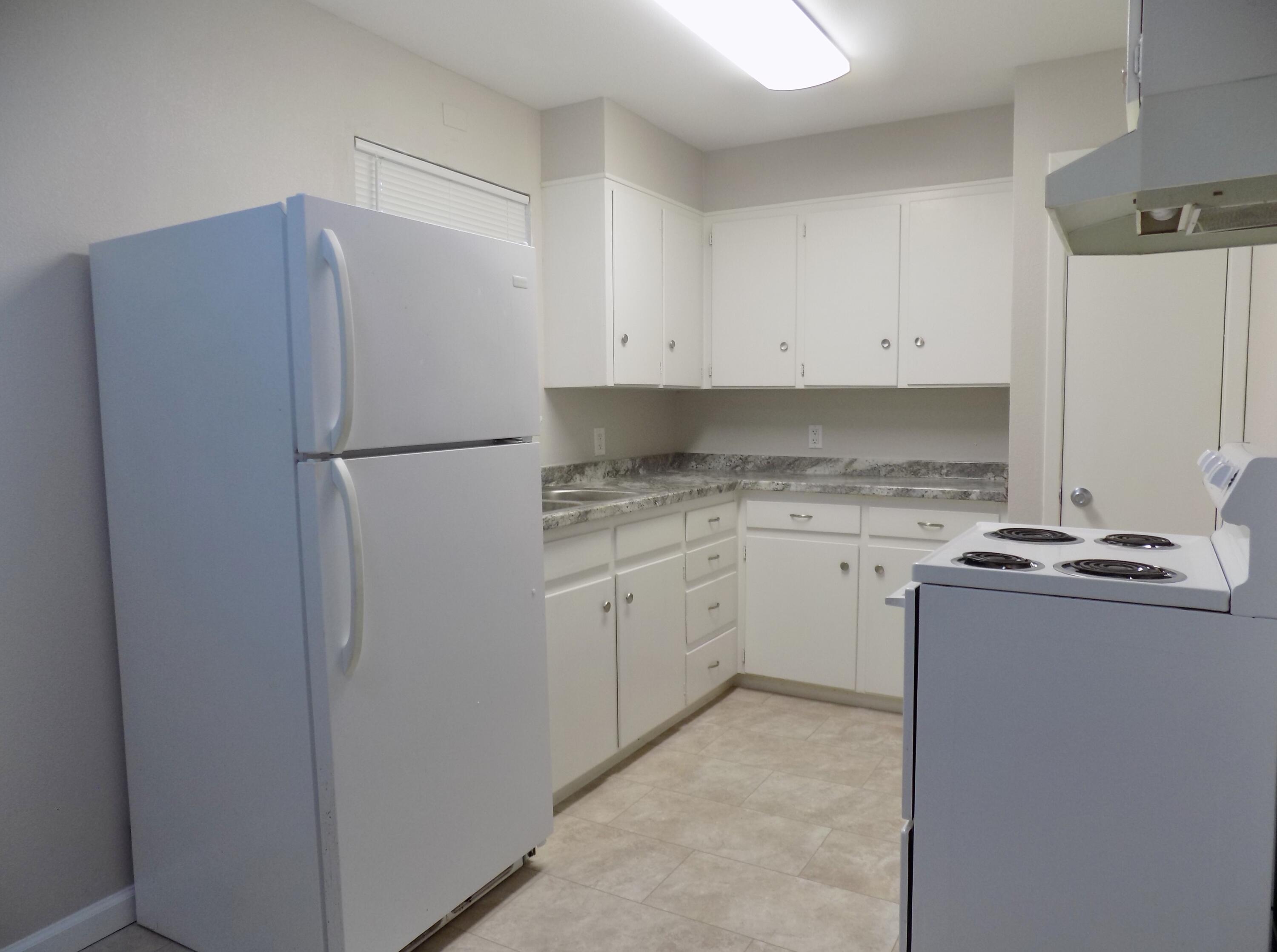 712 E Highland Boulevard Property Photo 19