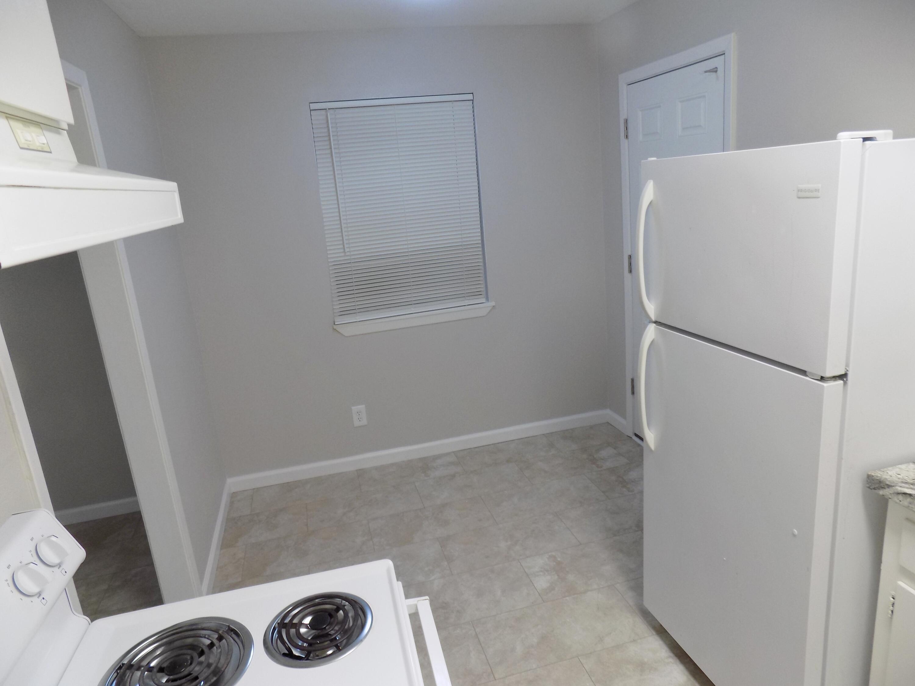 712 E Highland Boulevard Property Photo 22
