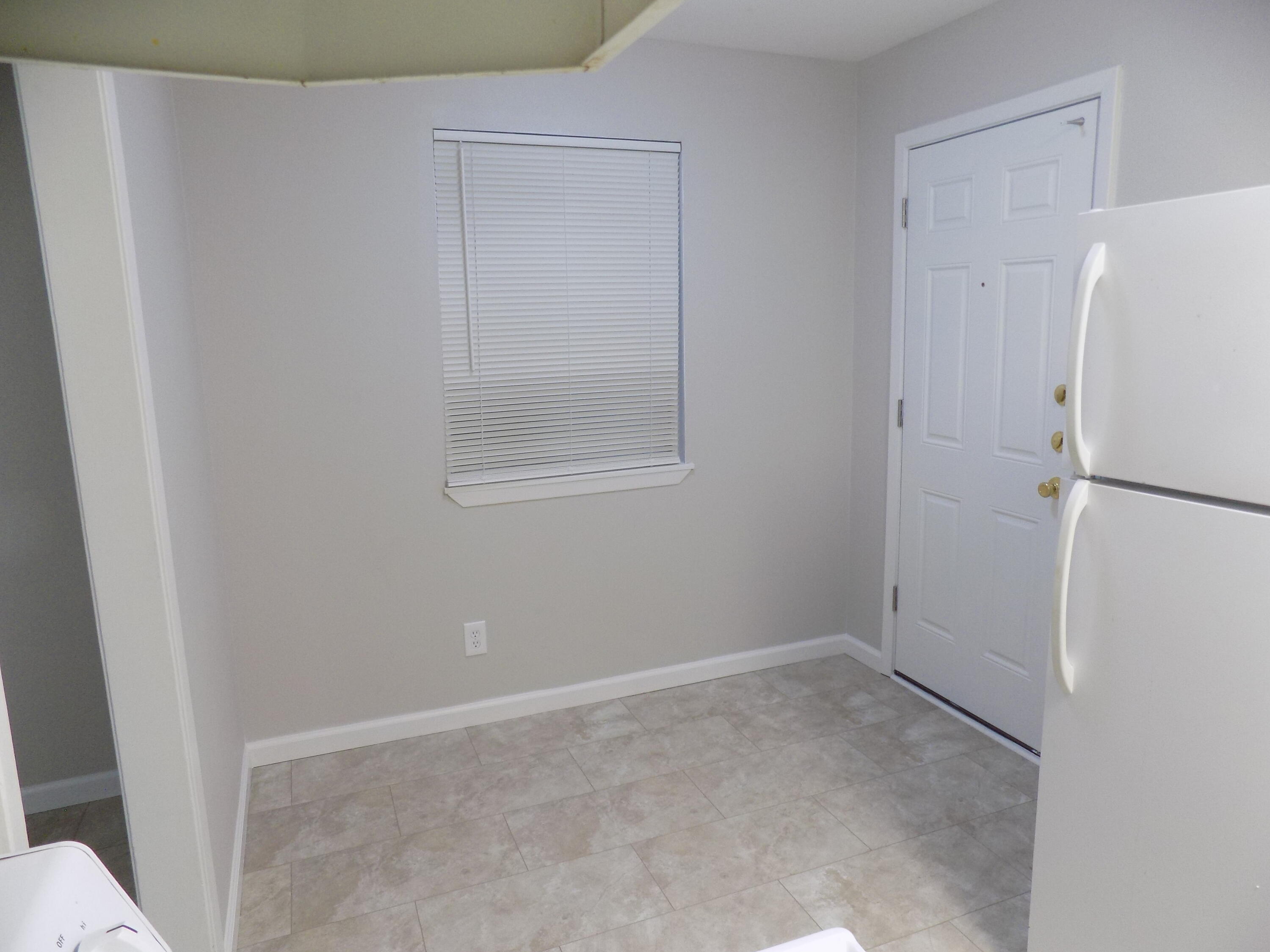 712 E Highland Boulevard Property Photo 23
