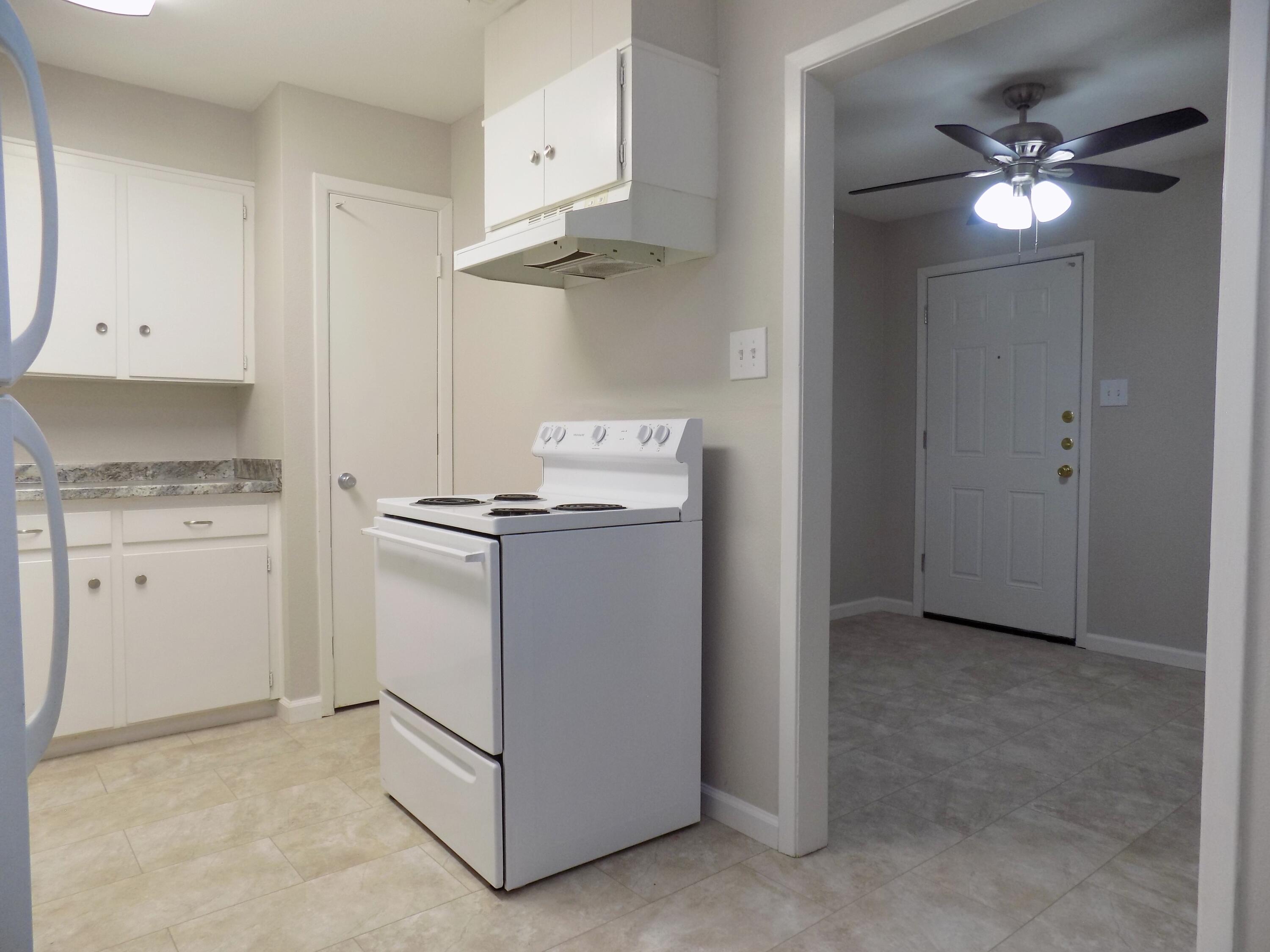 712 E Highland Boulevard Property Photo 25