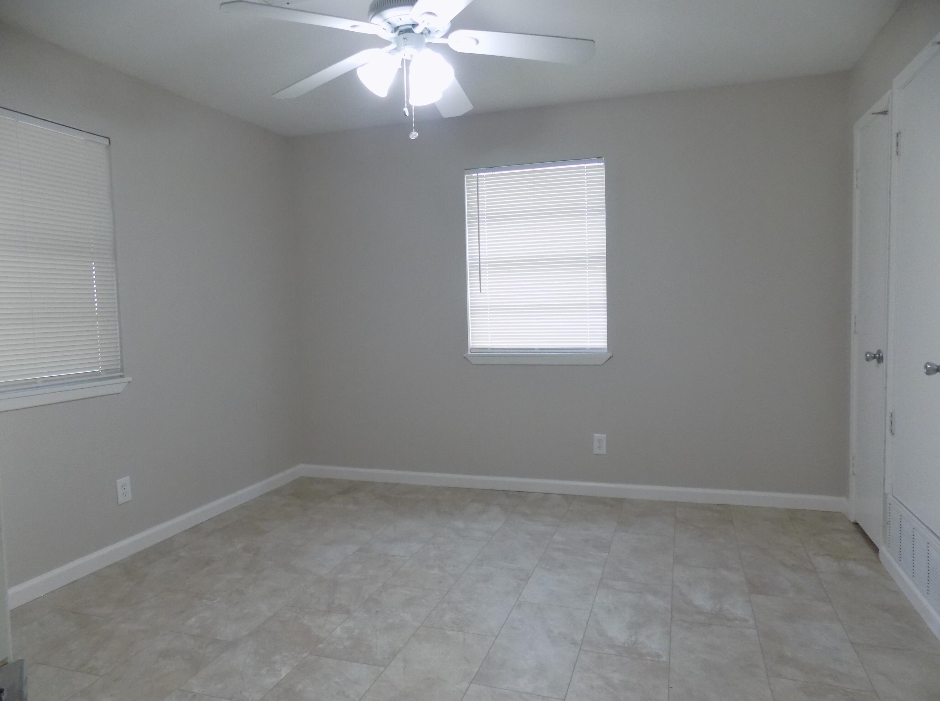 712 E Highland Boulevard Property Photo 26
