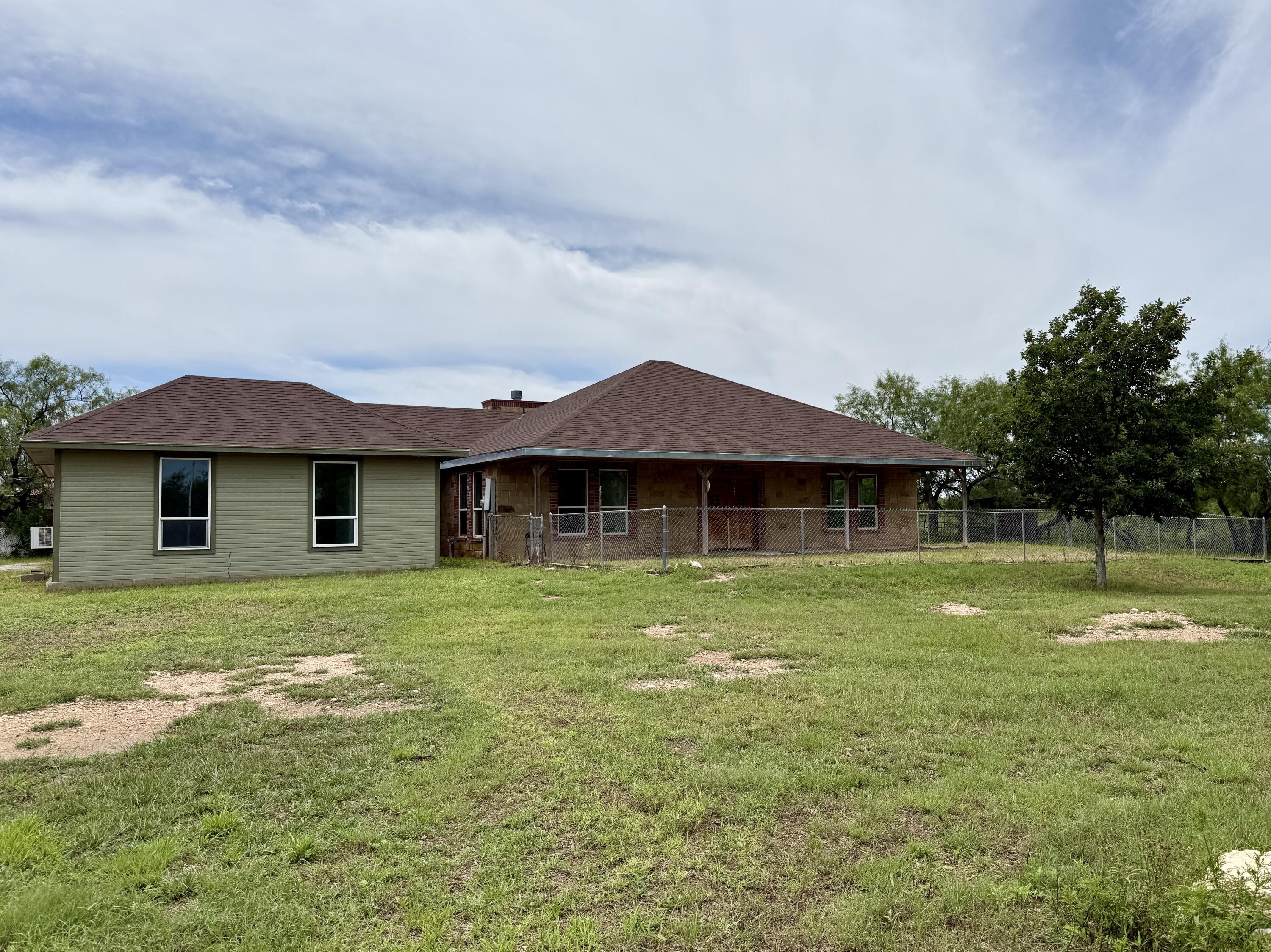 5953 State Highway 208 Property Photo 1