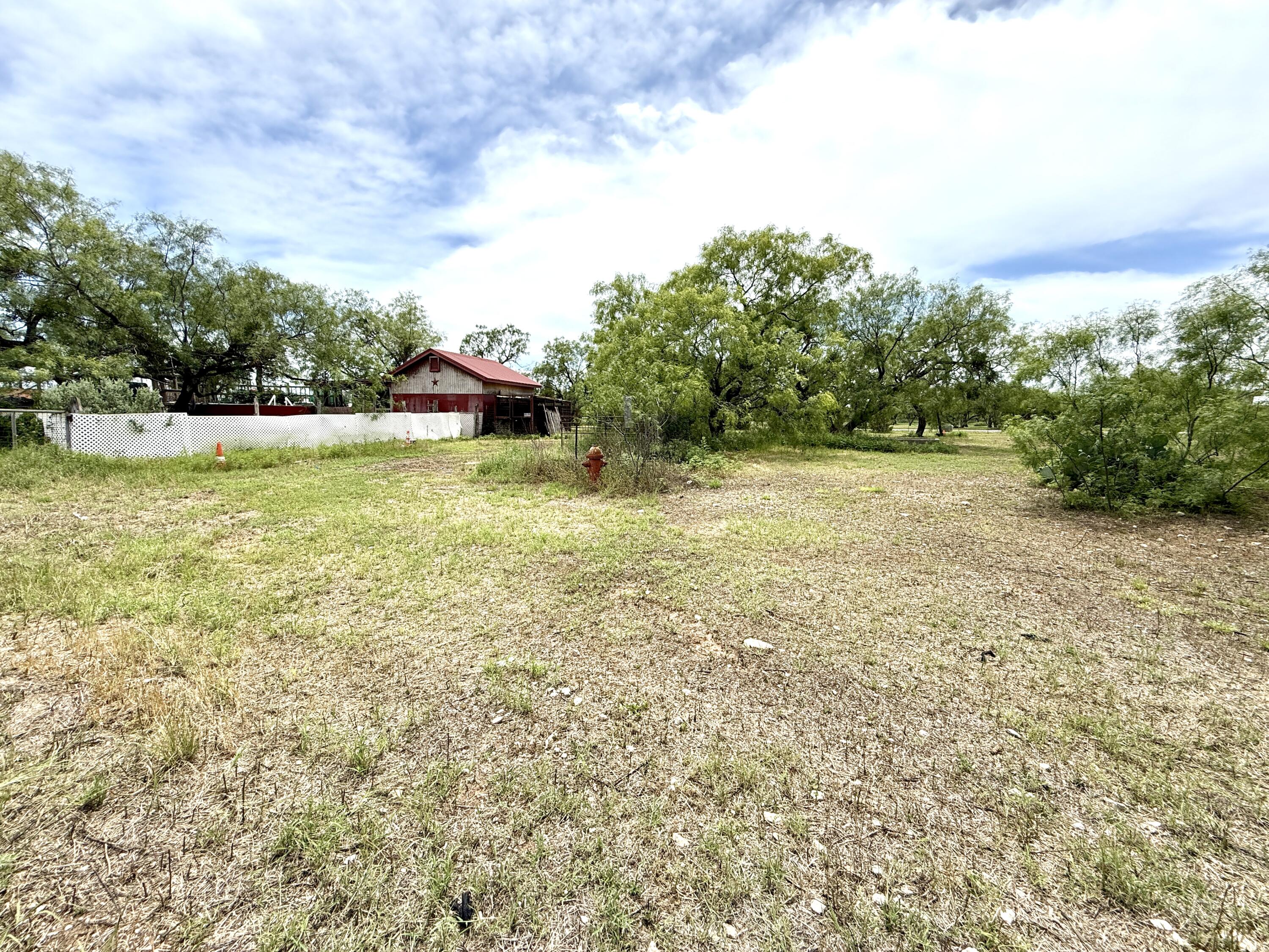 5953 State Highway 208 Property Photo 14