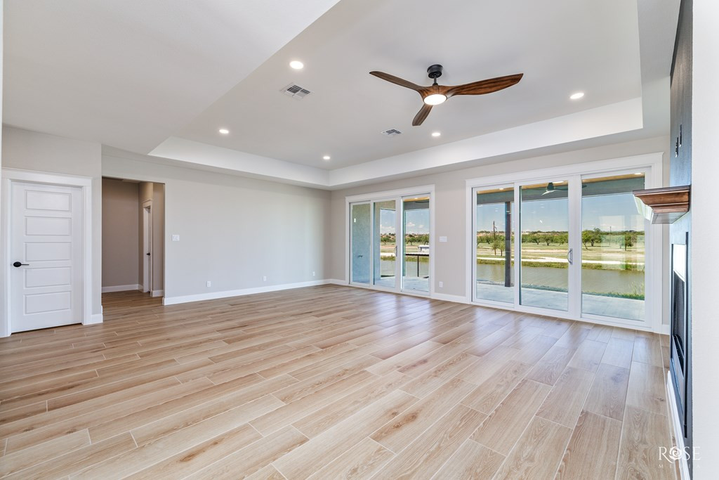 2301 Hillside Drive Property Photo 12
