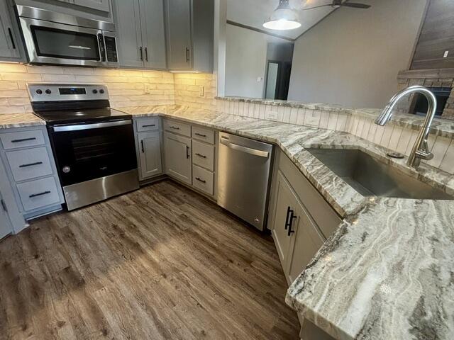 3410 Twin Mountain Drive Property Photo 4