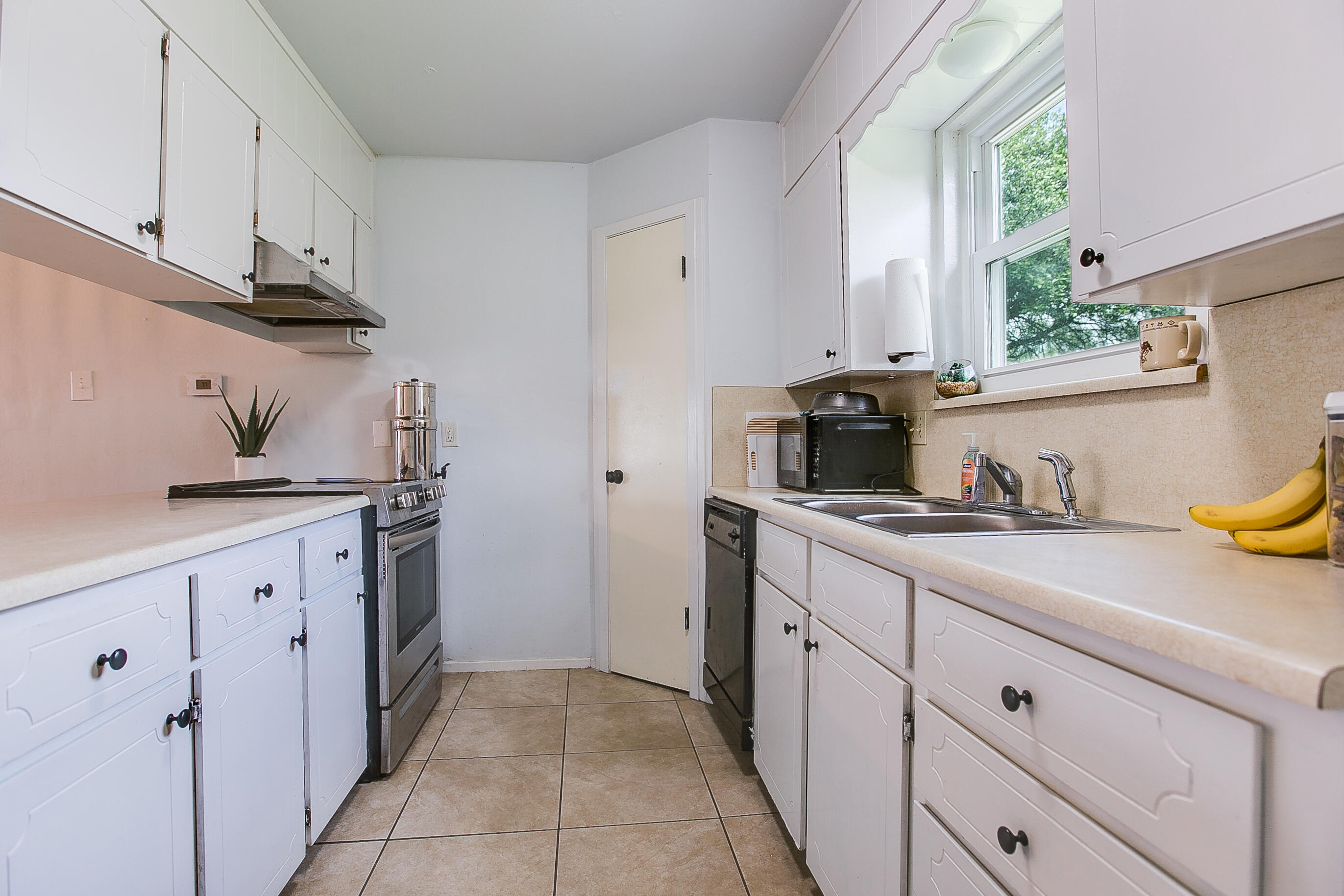 3390 Ridgemar Drive Property Photo 12