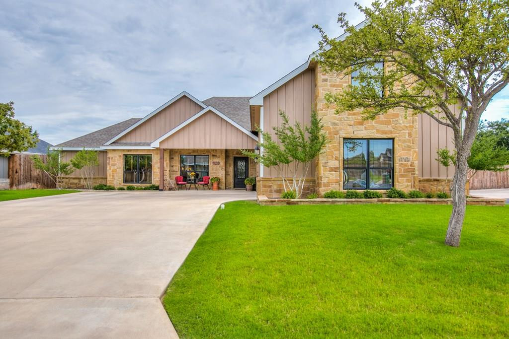 2033 Silver Creek Court Property Photo 1