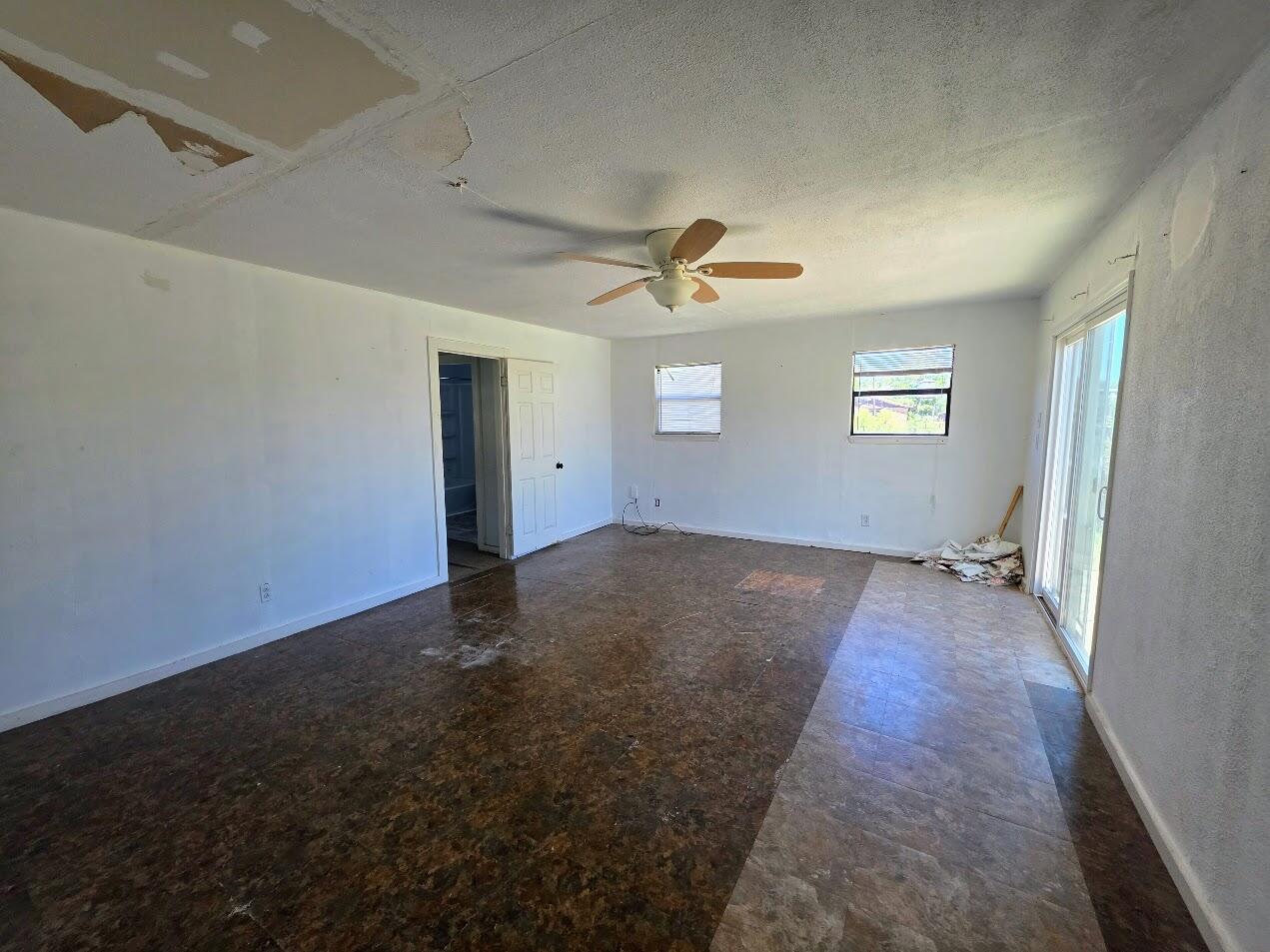 112 W Fleming Avenue Property Photo 6