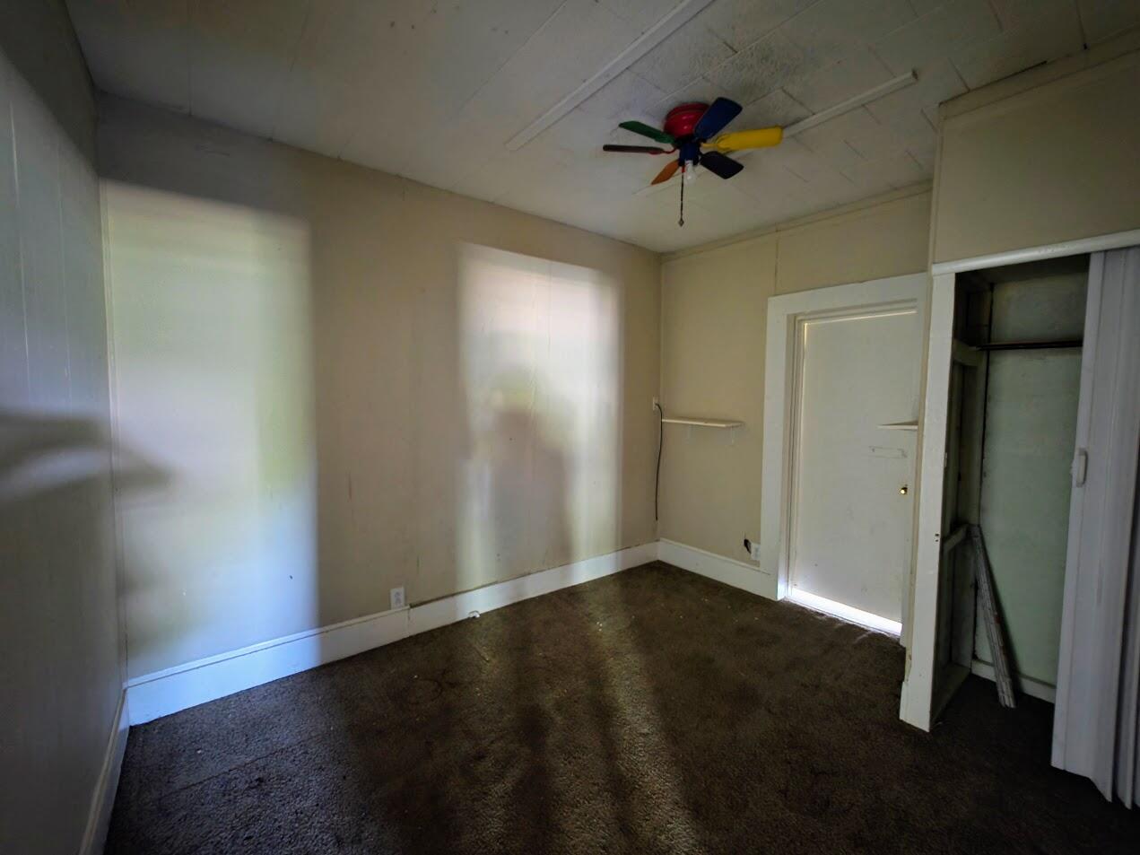 112 W Fleming Avenue Property Photo 8