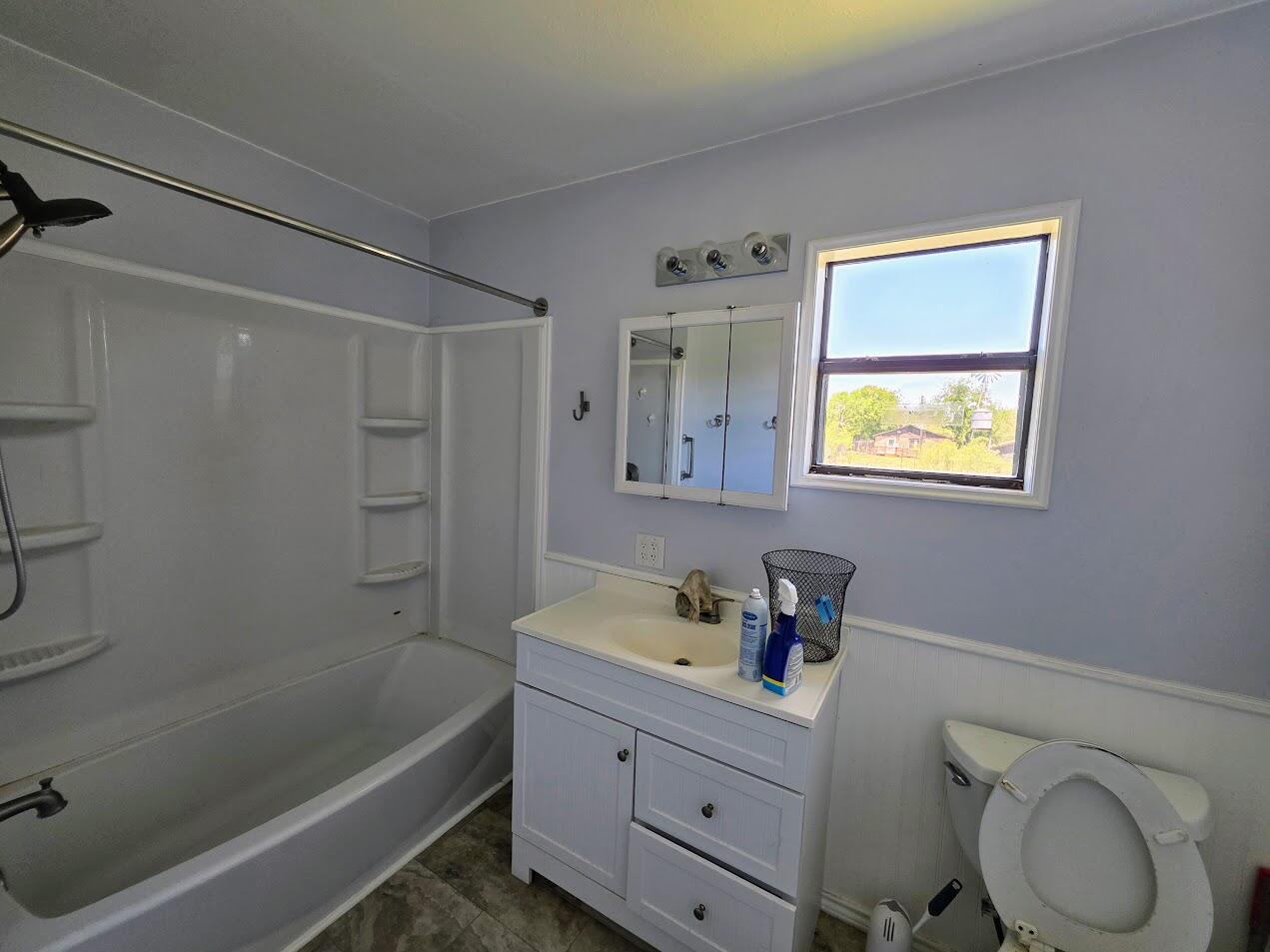 112 W Fleming Avenue Property Photo 9