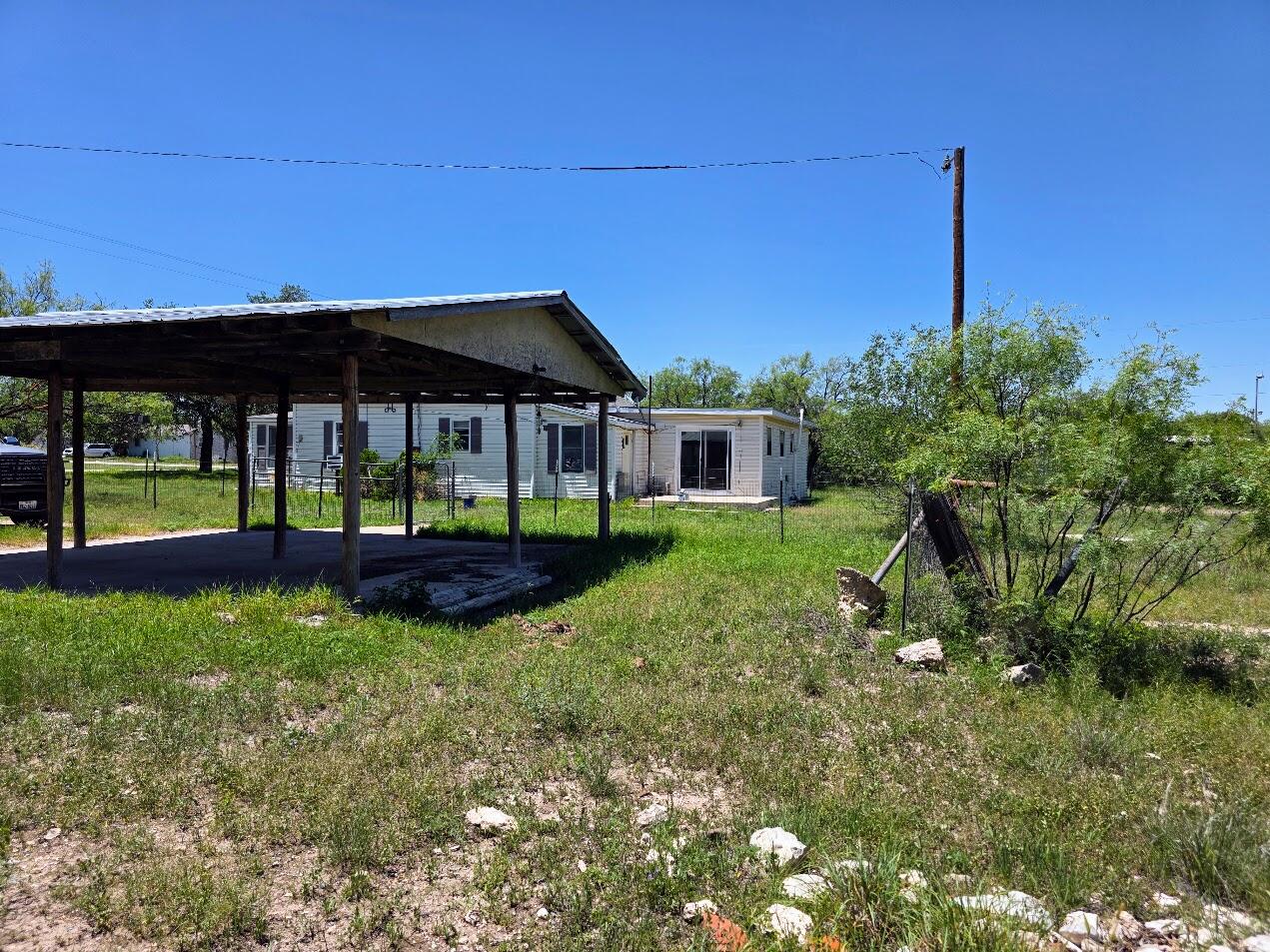 112 W Fleming Avenue Property Photo 12
