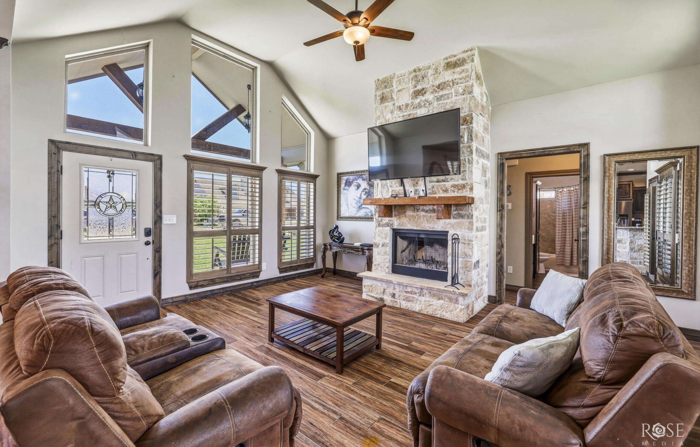8338 Panther Path Property Photo 3