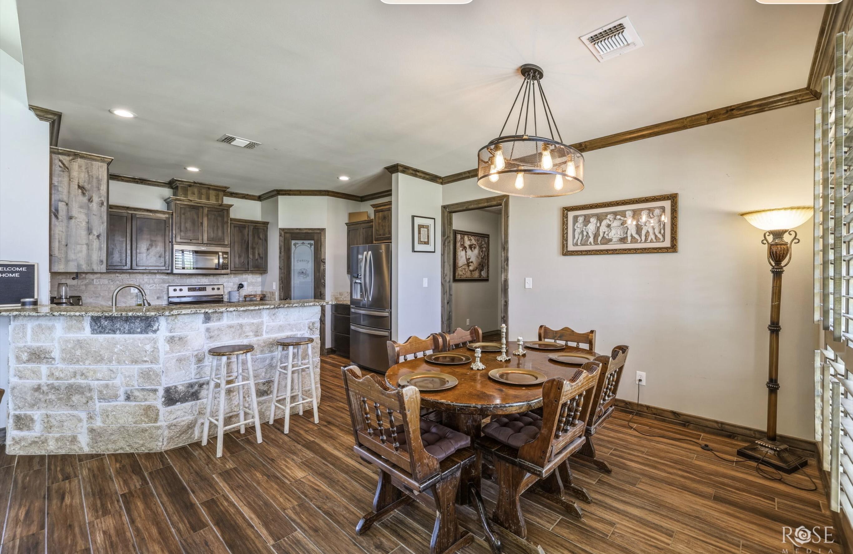 8338 Panther Path Property Photo 4