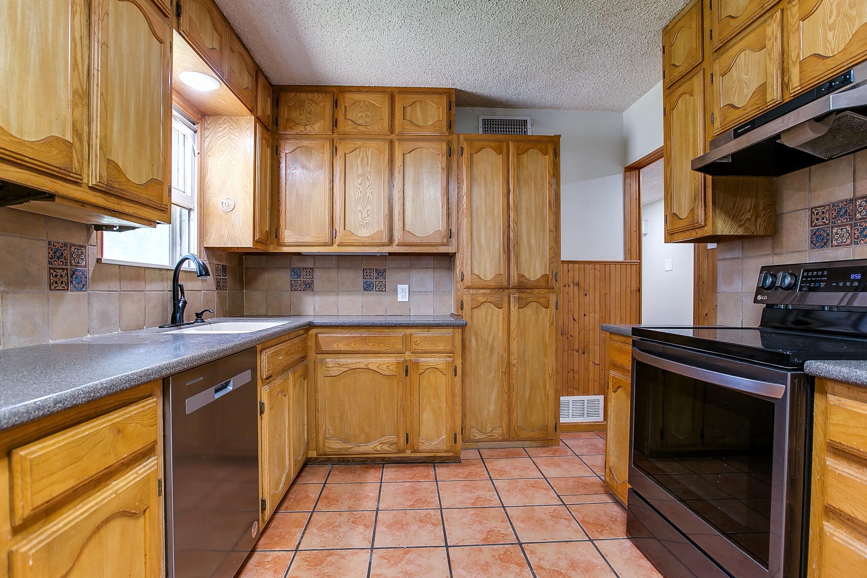 2626 Rice Avenue Property Photo 8