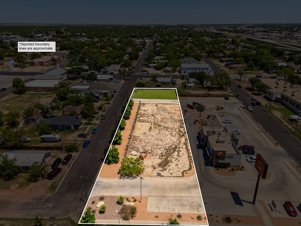 330 W 9th Street Property Photo 4