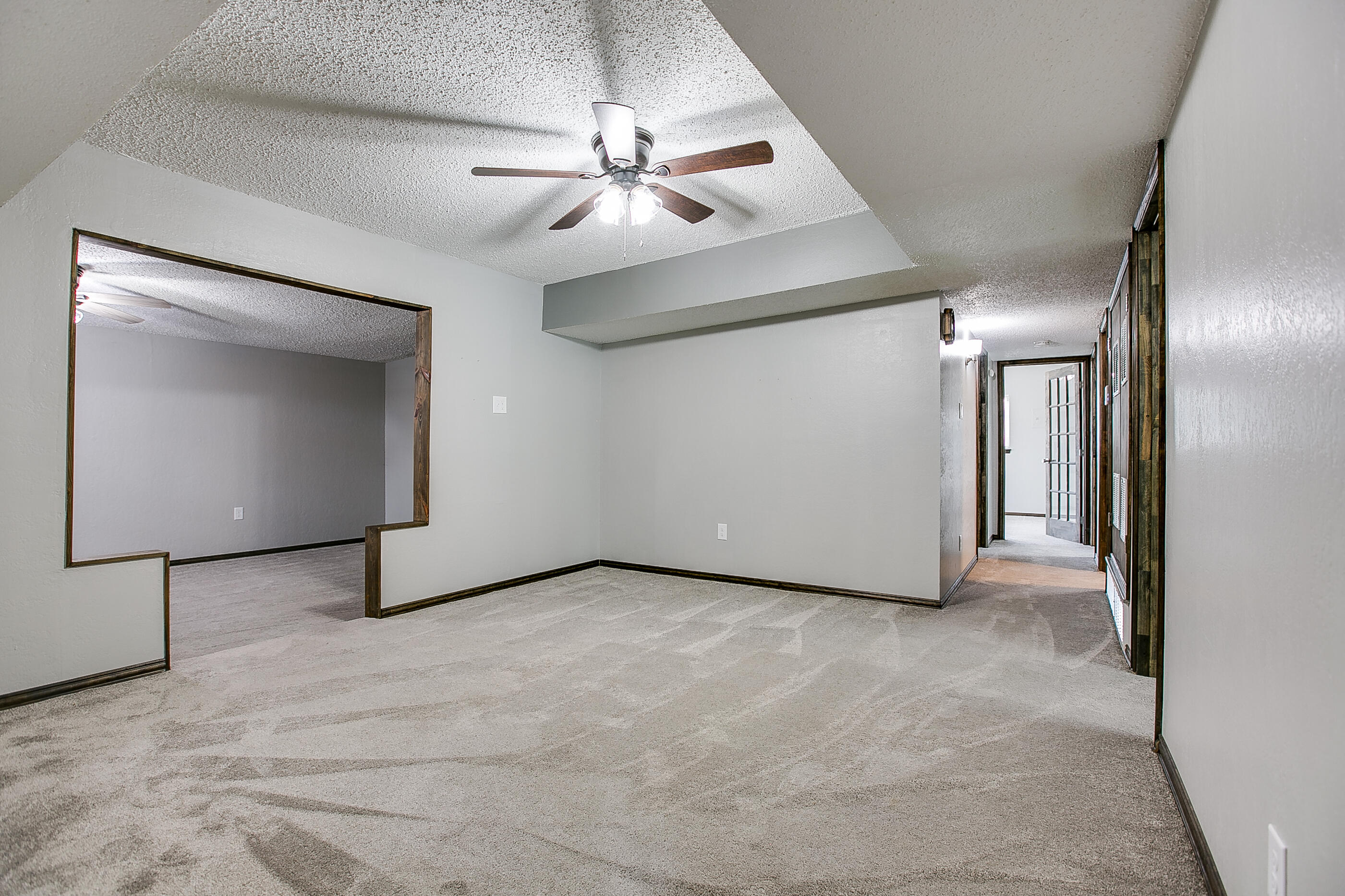 2116 Chapman Street Property Photo 6