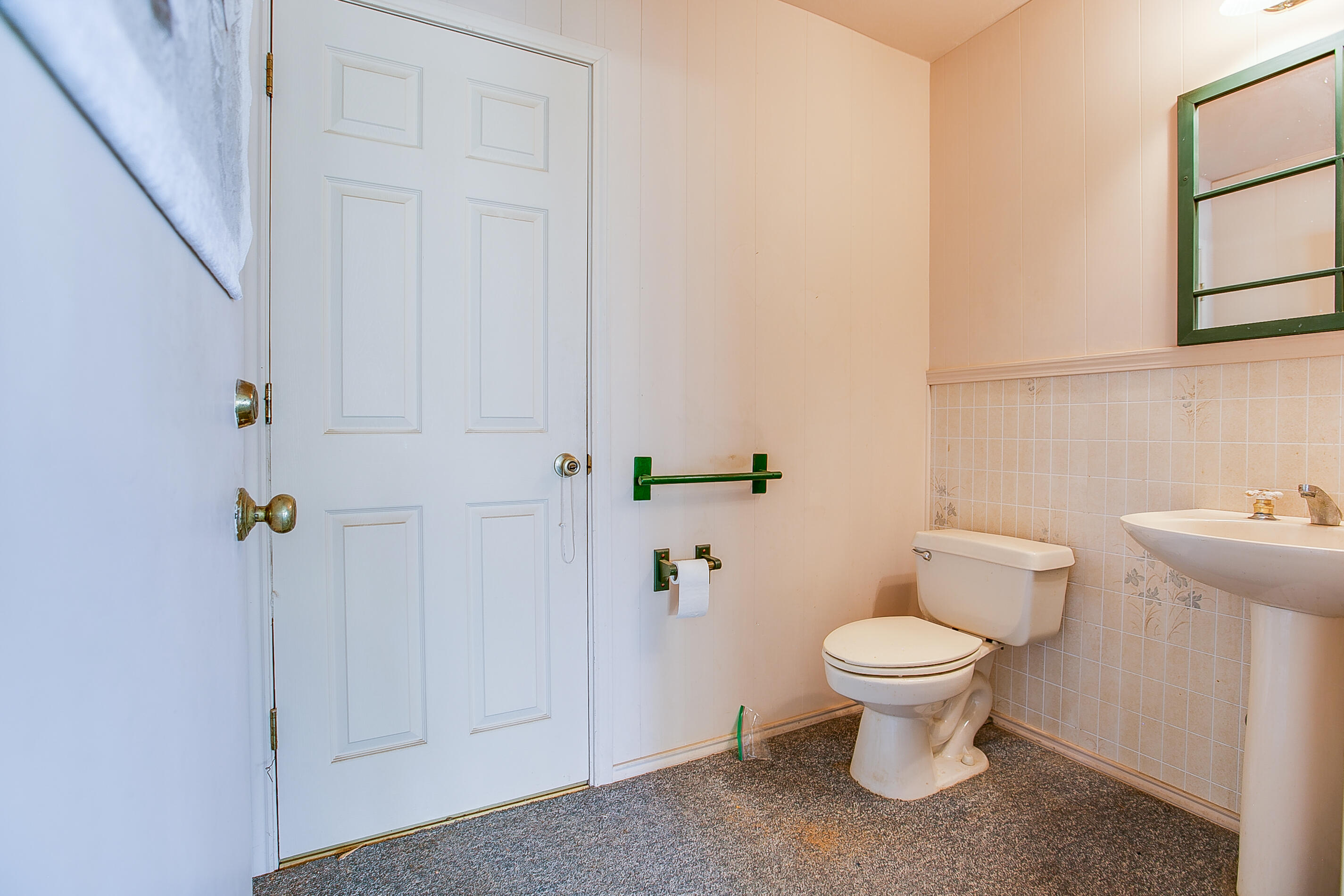242 Burlington Road Property Photo 33