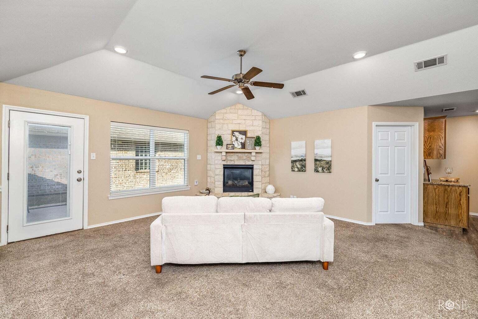 4334 Rimrock Circle Property Photo 4