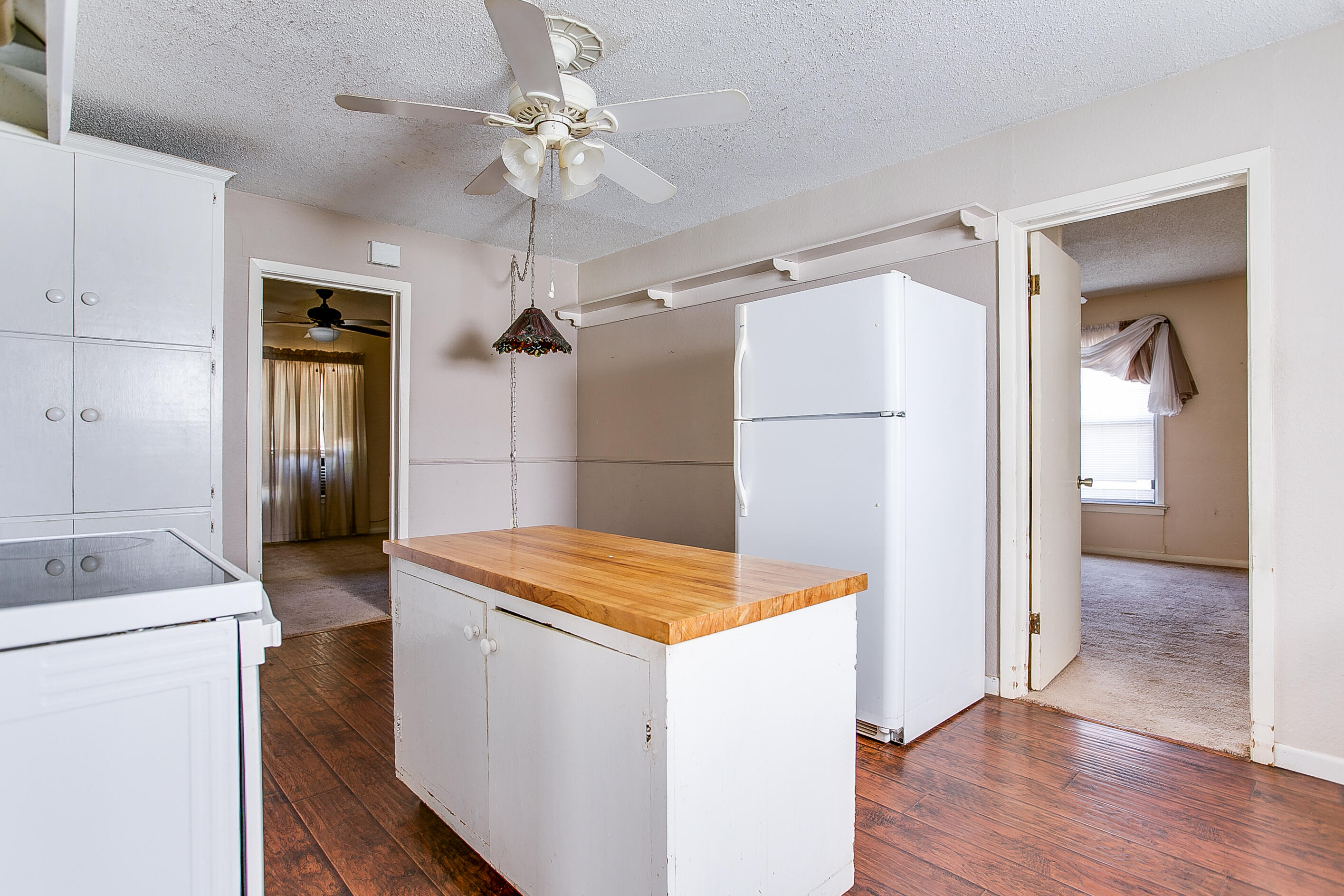301 S Washington Street Property Photo 11