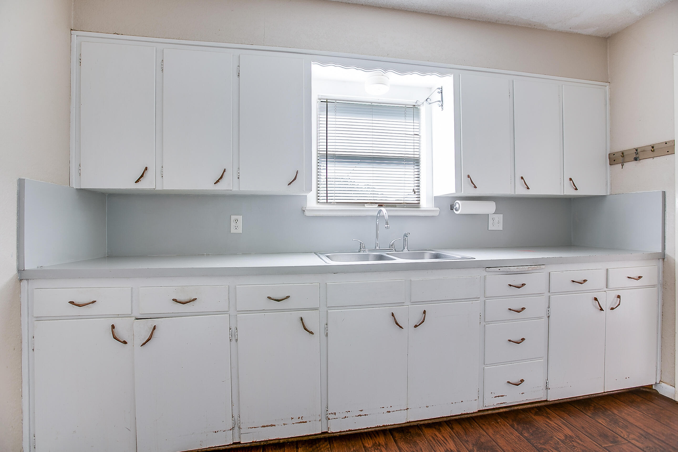 301 S Washington Street Property Photo 13