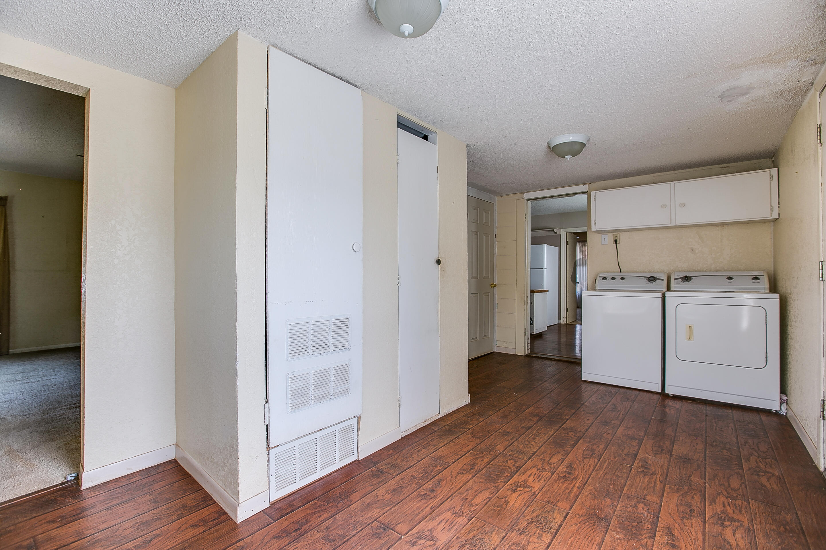 301 S Washington Street Property Photo 21