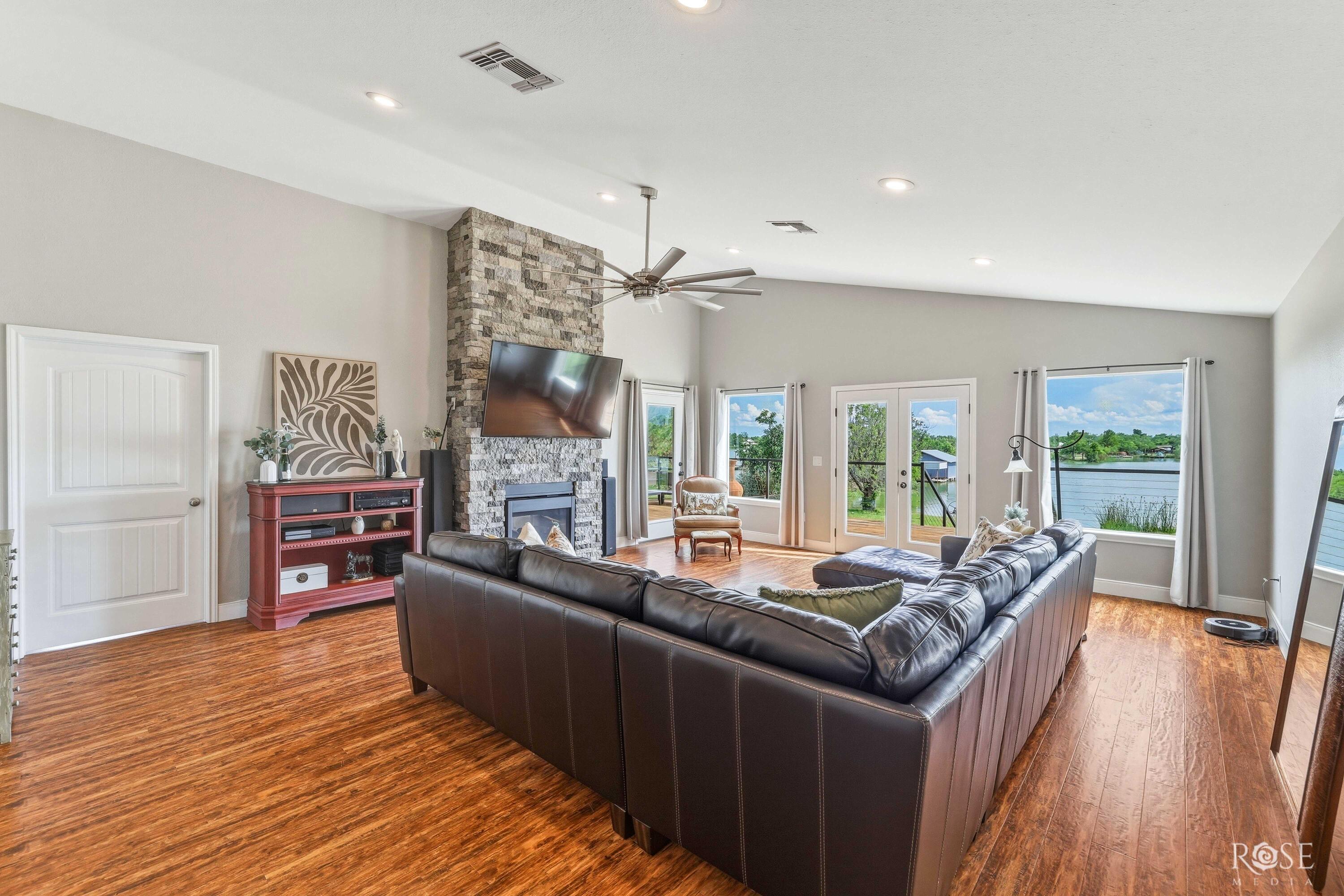 2029 American Legion Road Property Photo 11