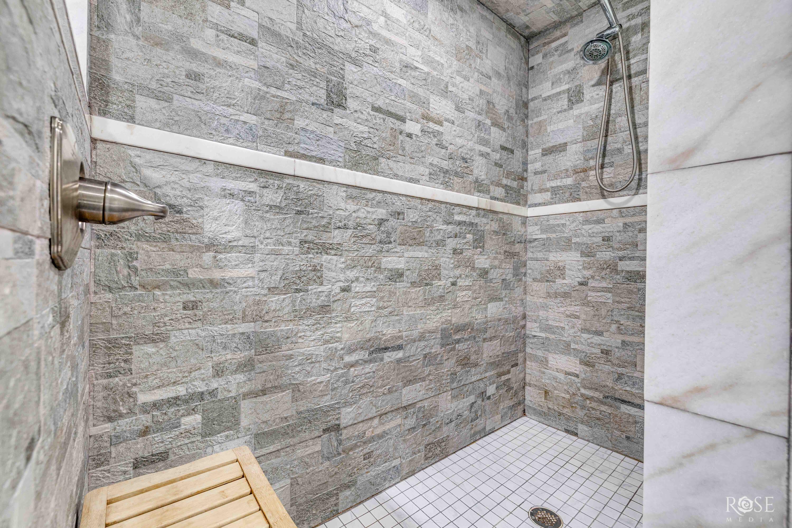 2029 American Legion Road Property Photo 16