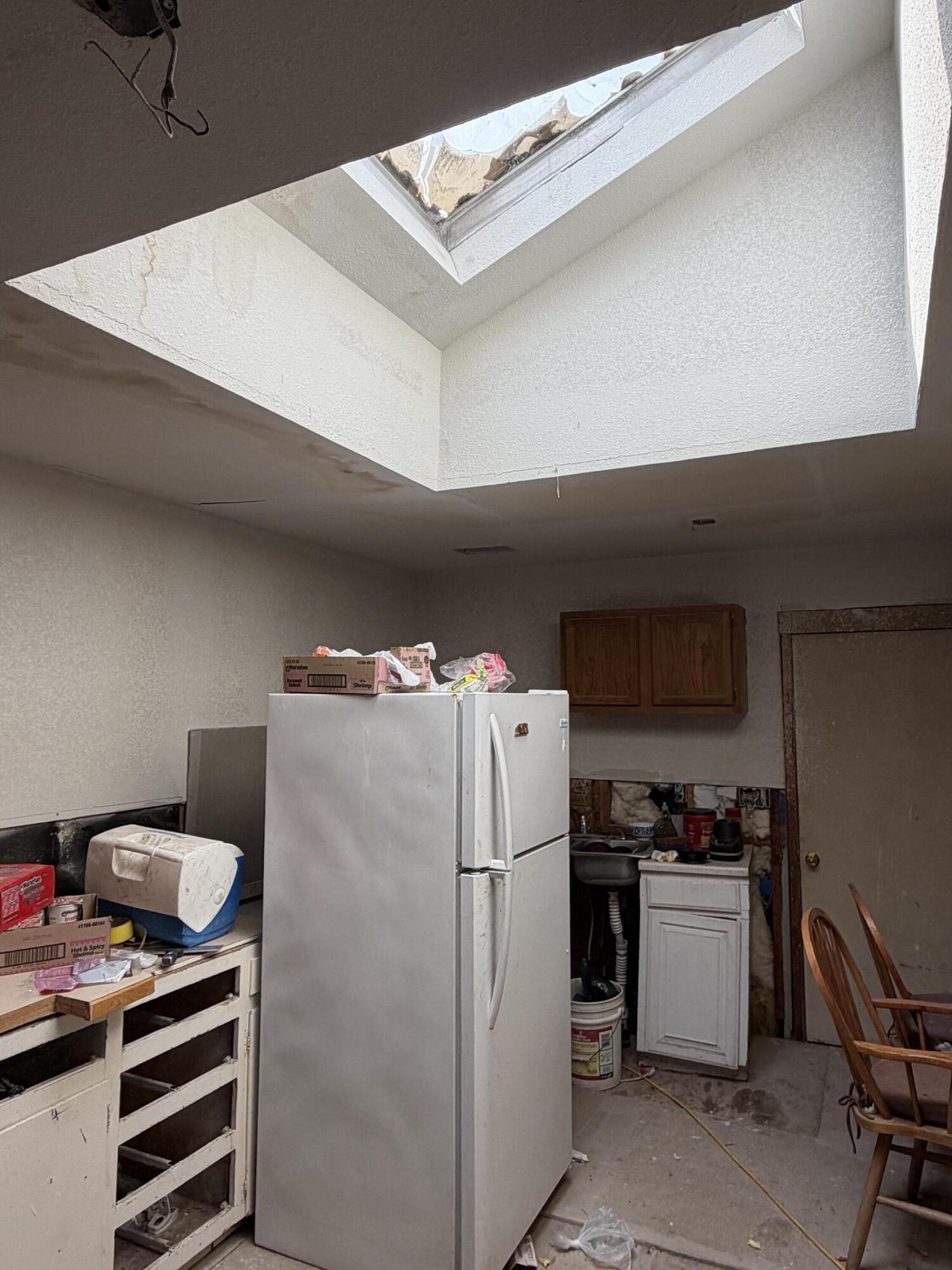 56 E 37th Street Property Photo 2