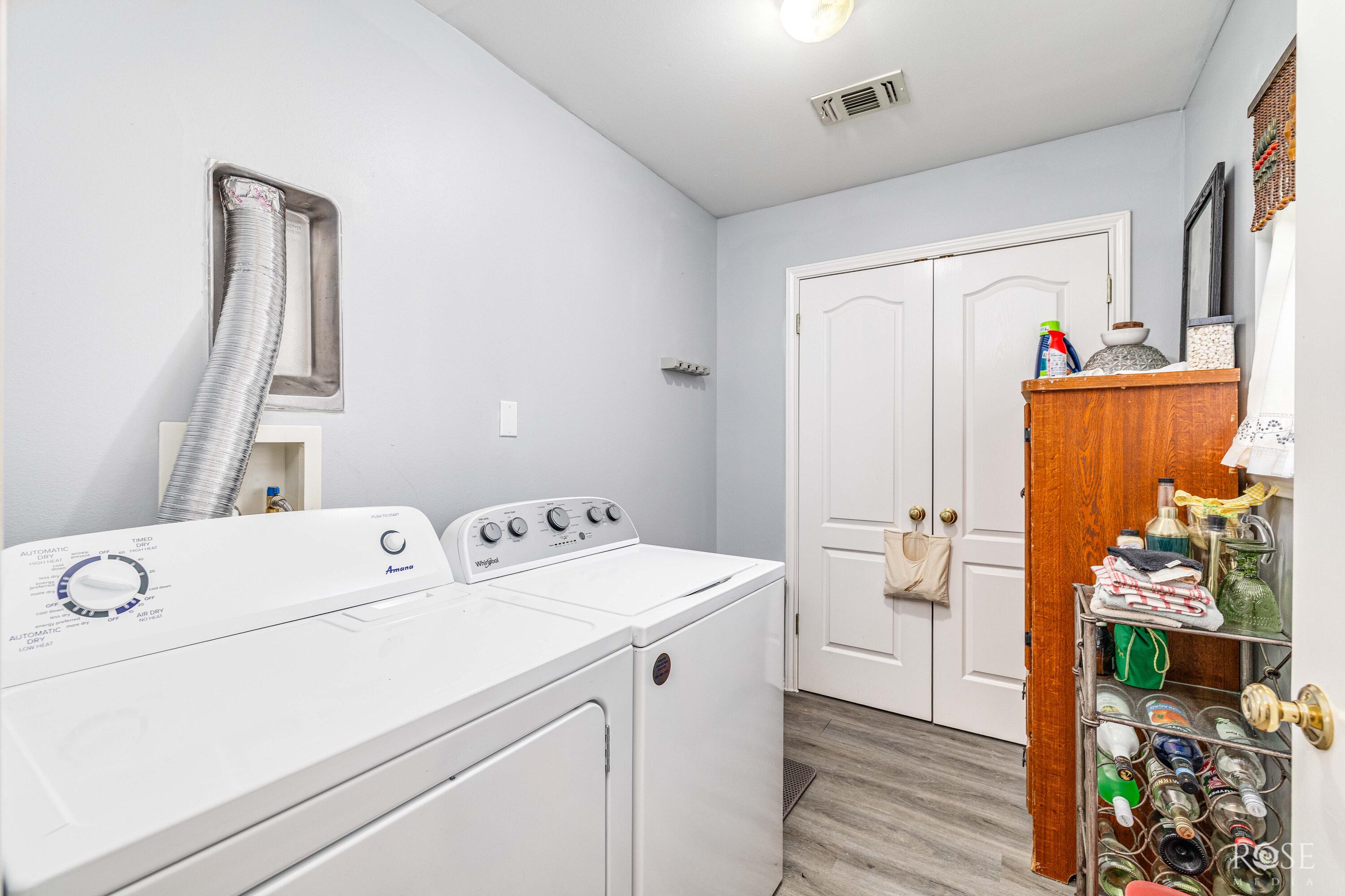 57 W 34th Street Property Photo 21