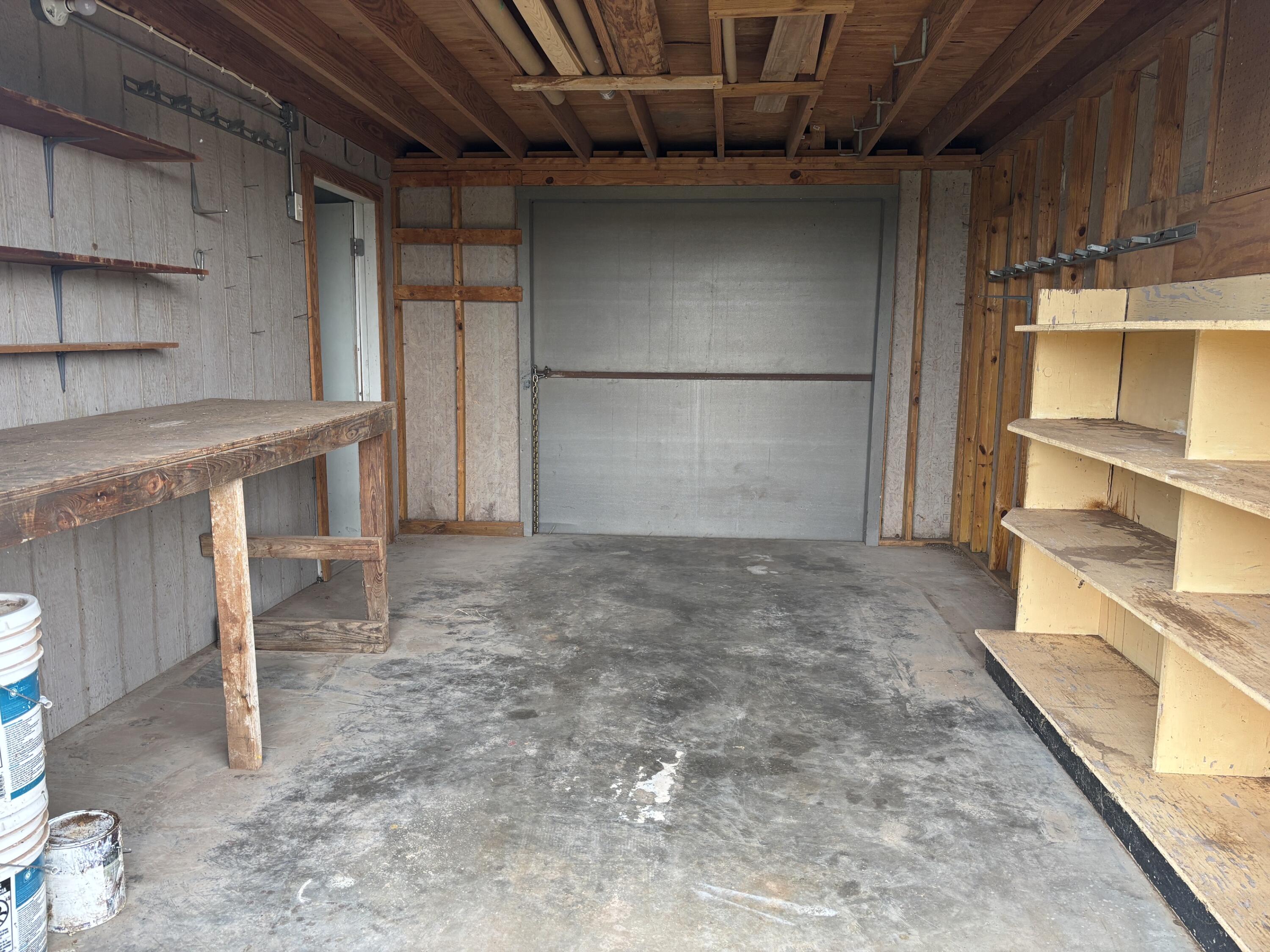 351 E 48th Street Property Photo 23