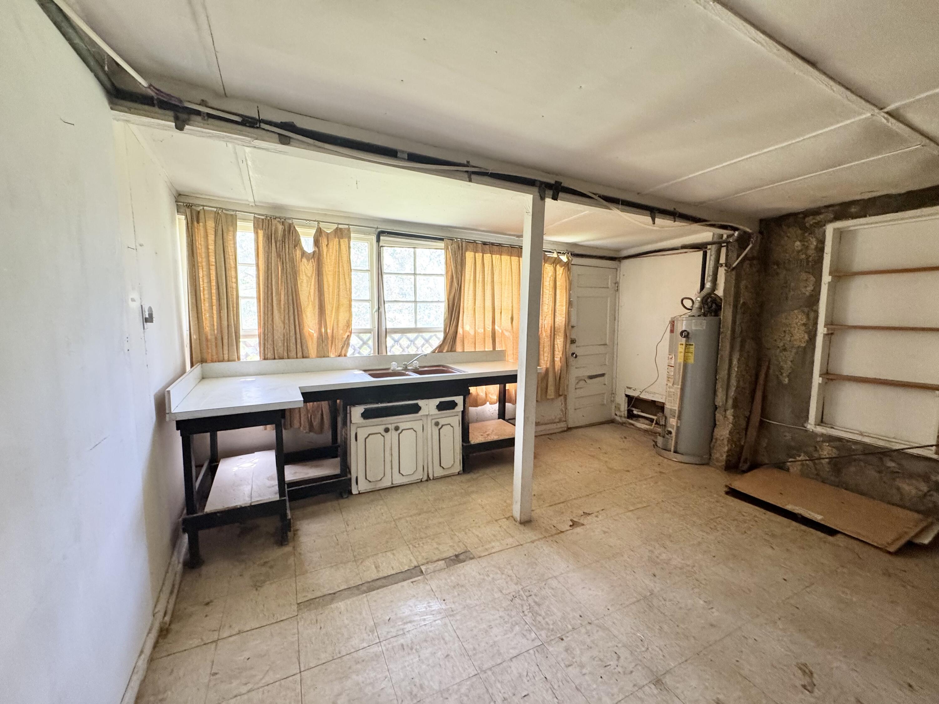 22 S Malone Street Property Photo 25