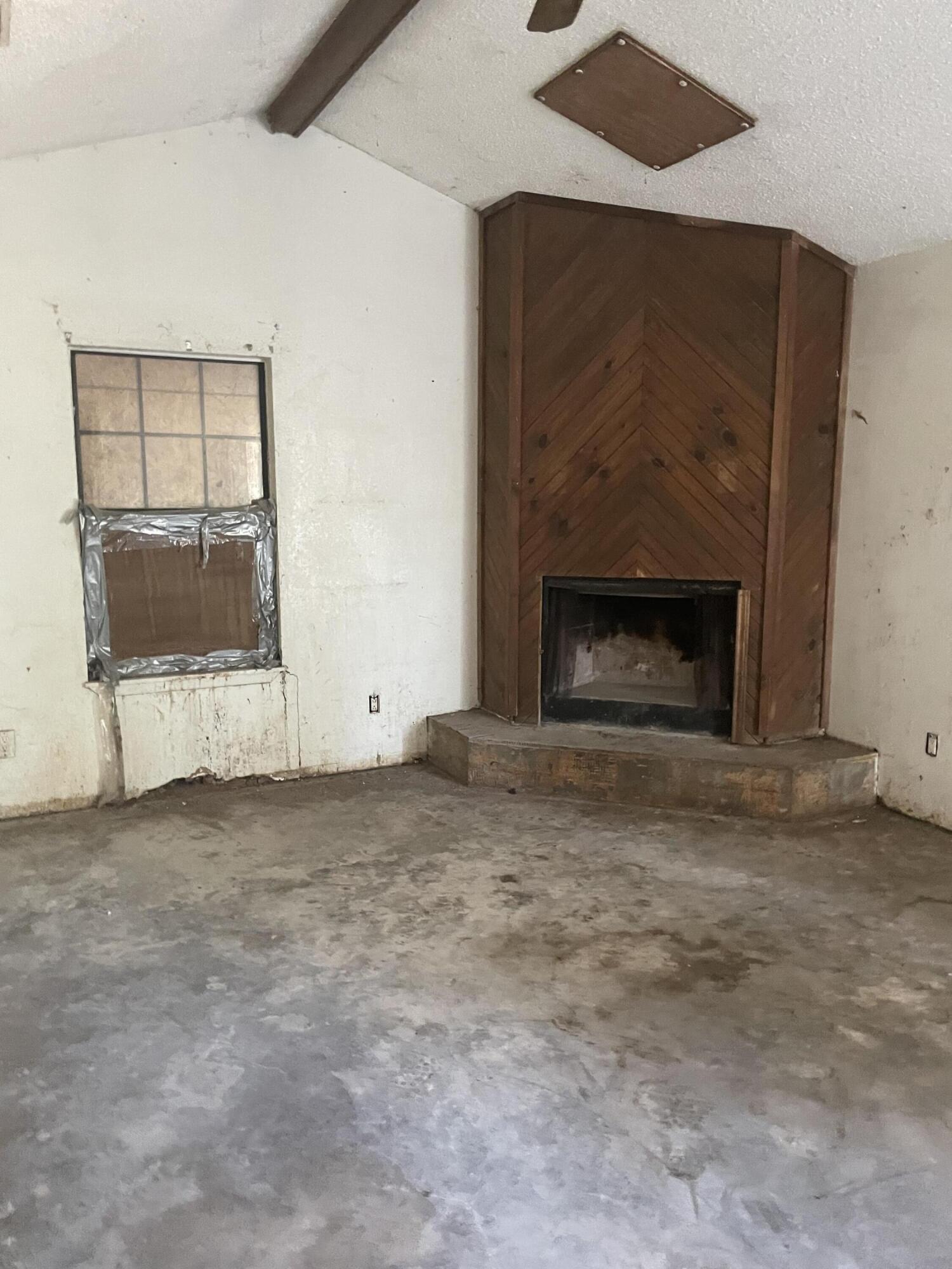9769 Possum Hollow Road Property Photo 4