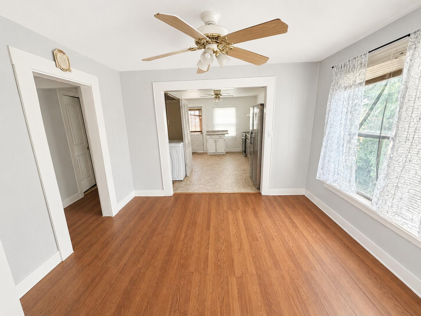 1635 Preusser Street Property Photo 3