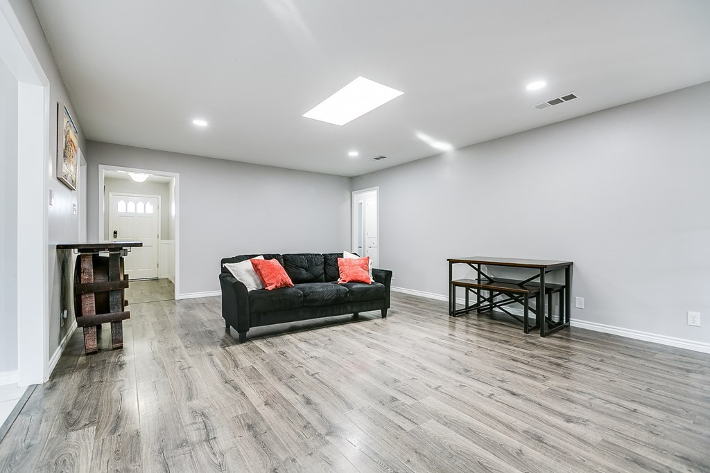 321 Kennedy Street Property Photo 9