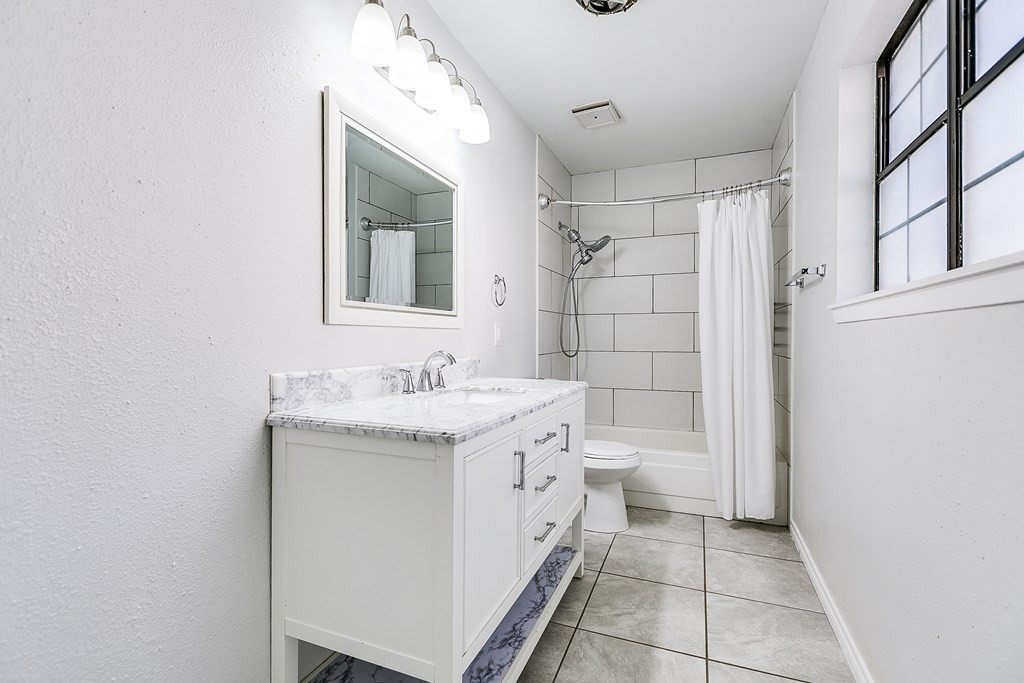 321 Kennedy Street Property Photo 23