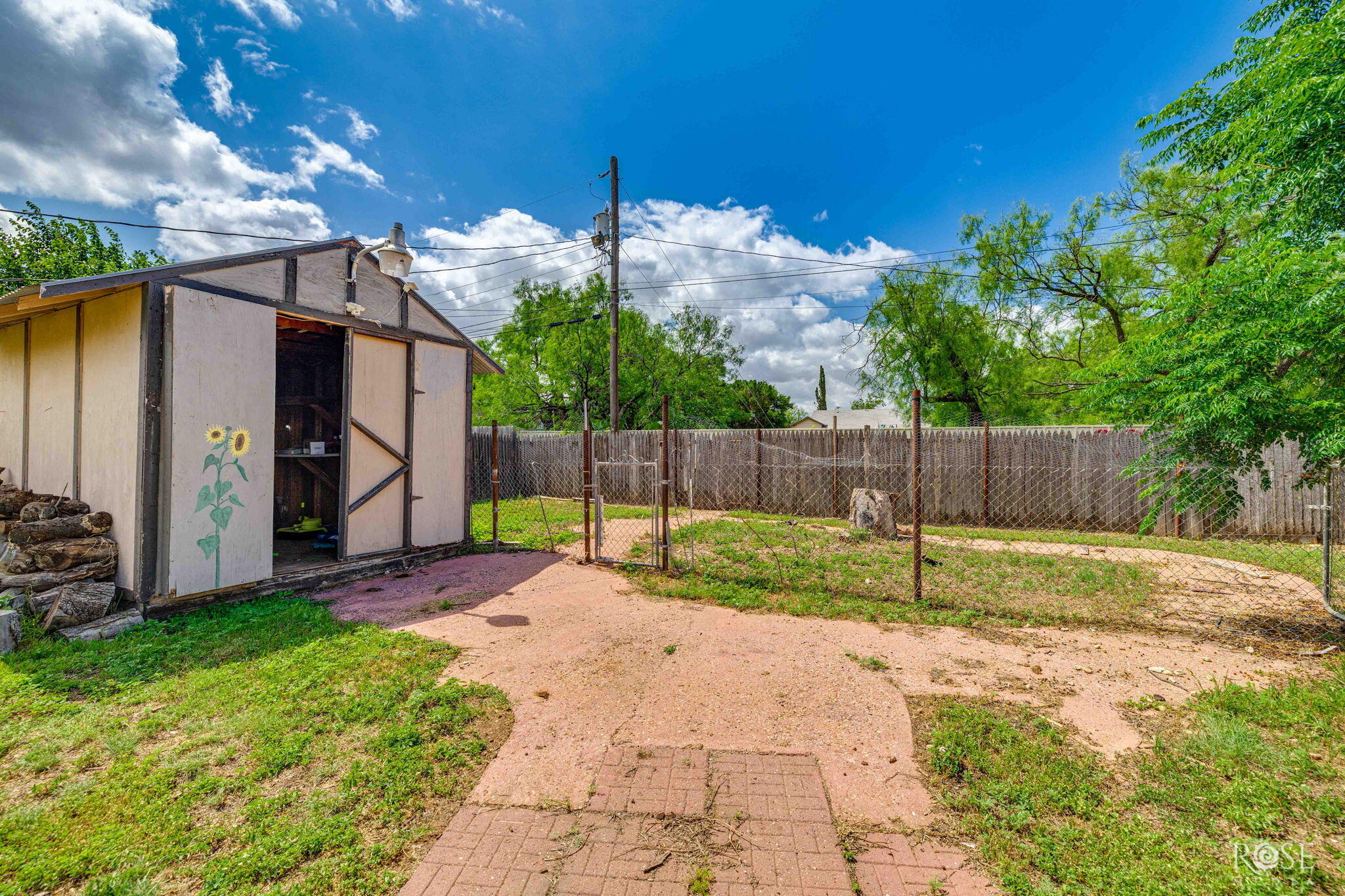 313 E 44th Street Property Photo 30