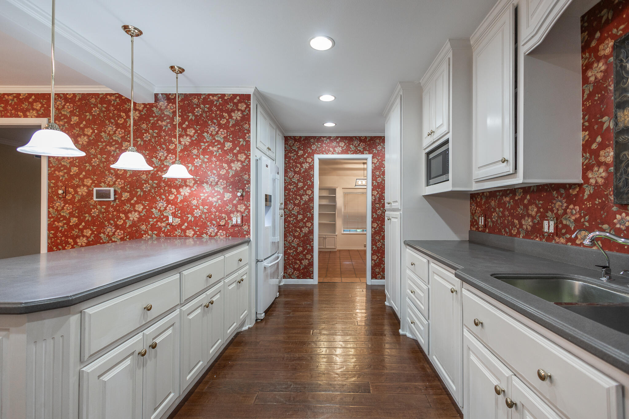 2704 W Twohig Avenue Property Photo 10